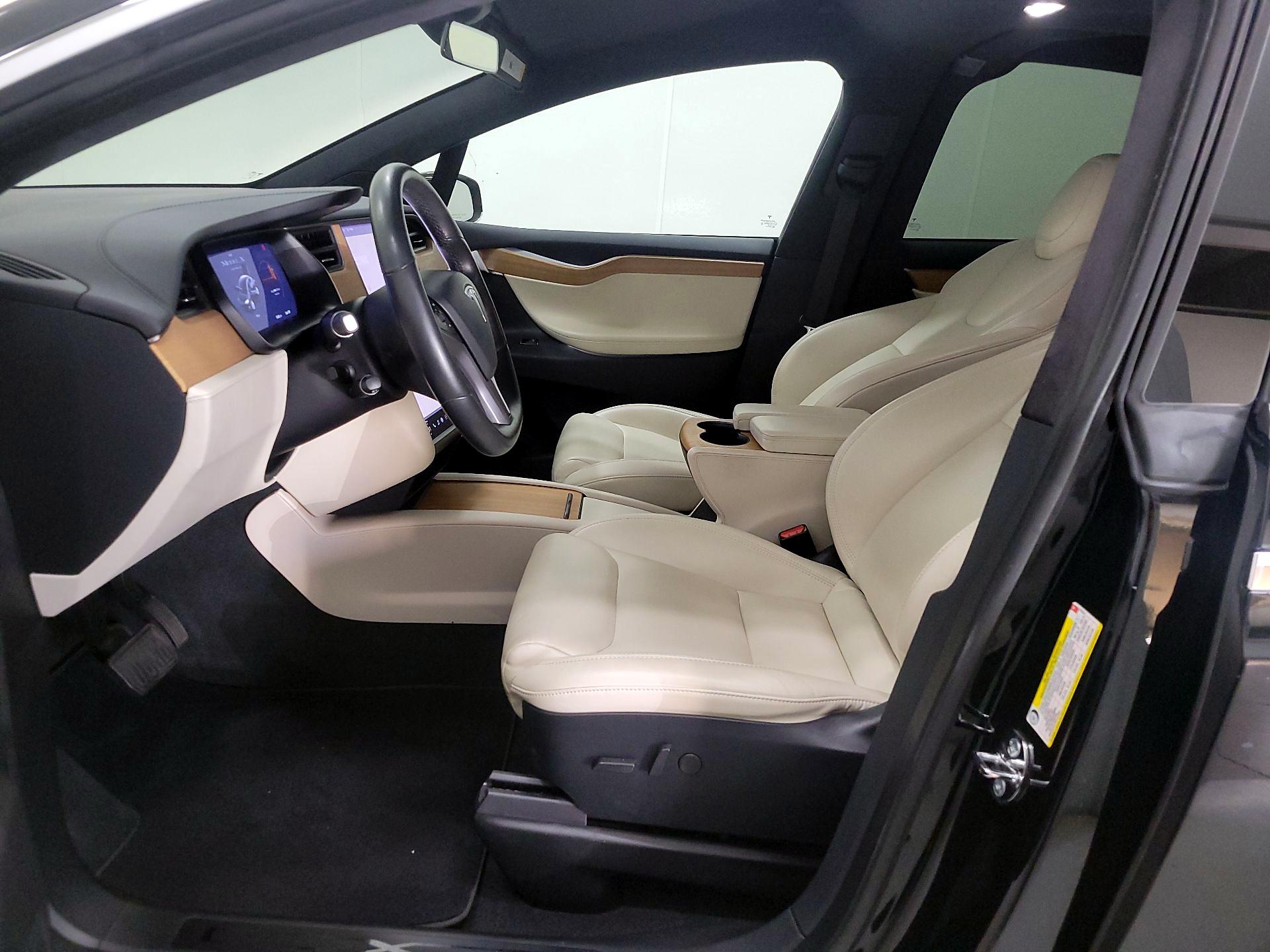 Thumbnail: 2020 Tesla Model X - 11