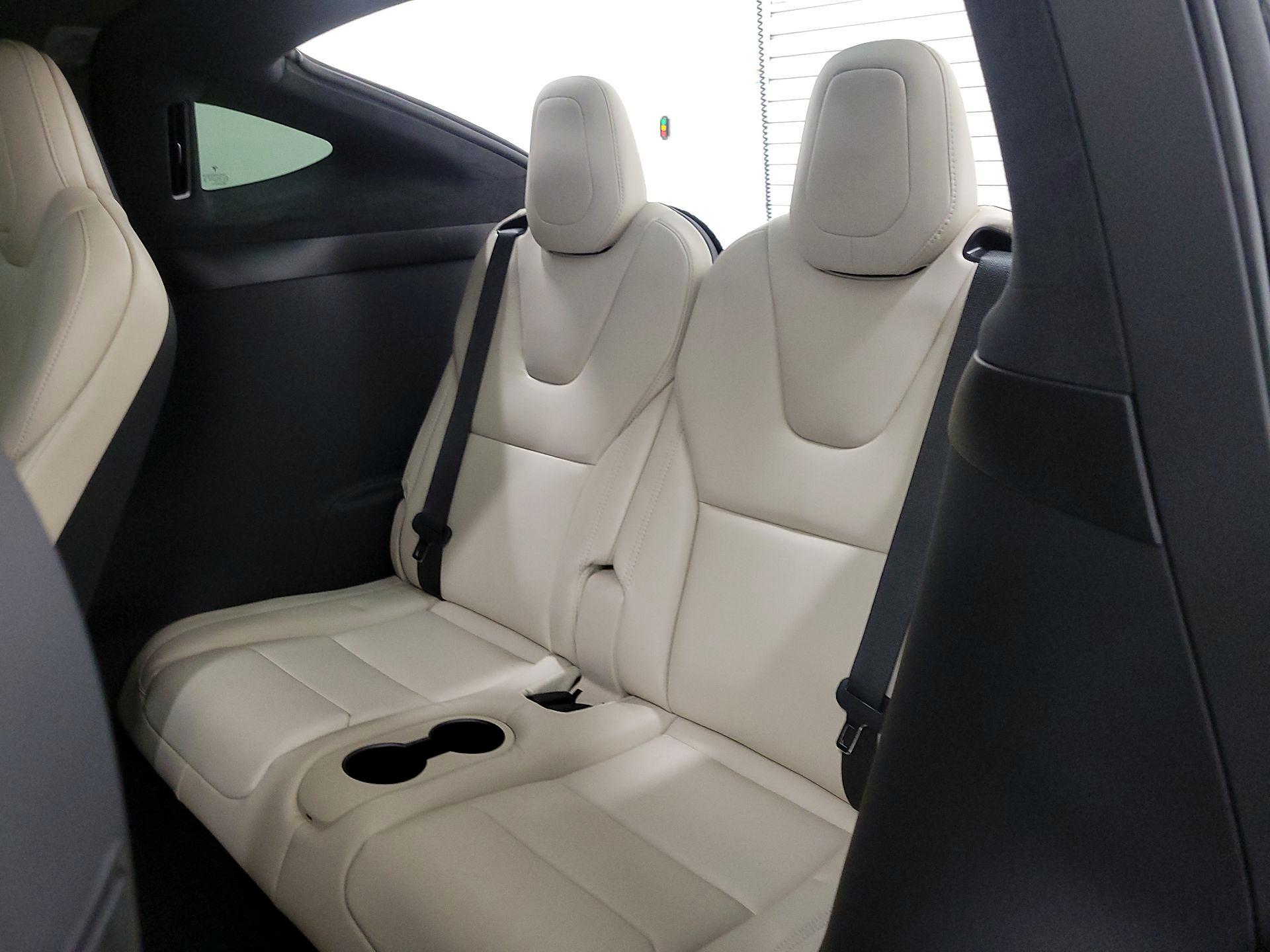 Thumbnail: 2020 Tesla Model X - 20