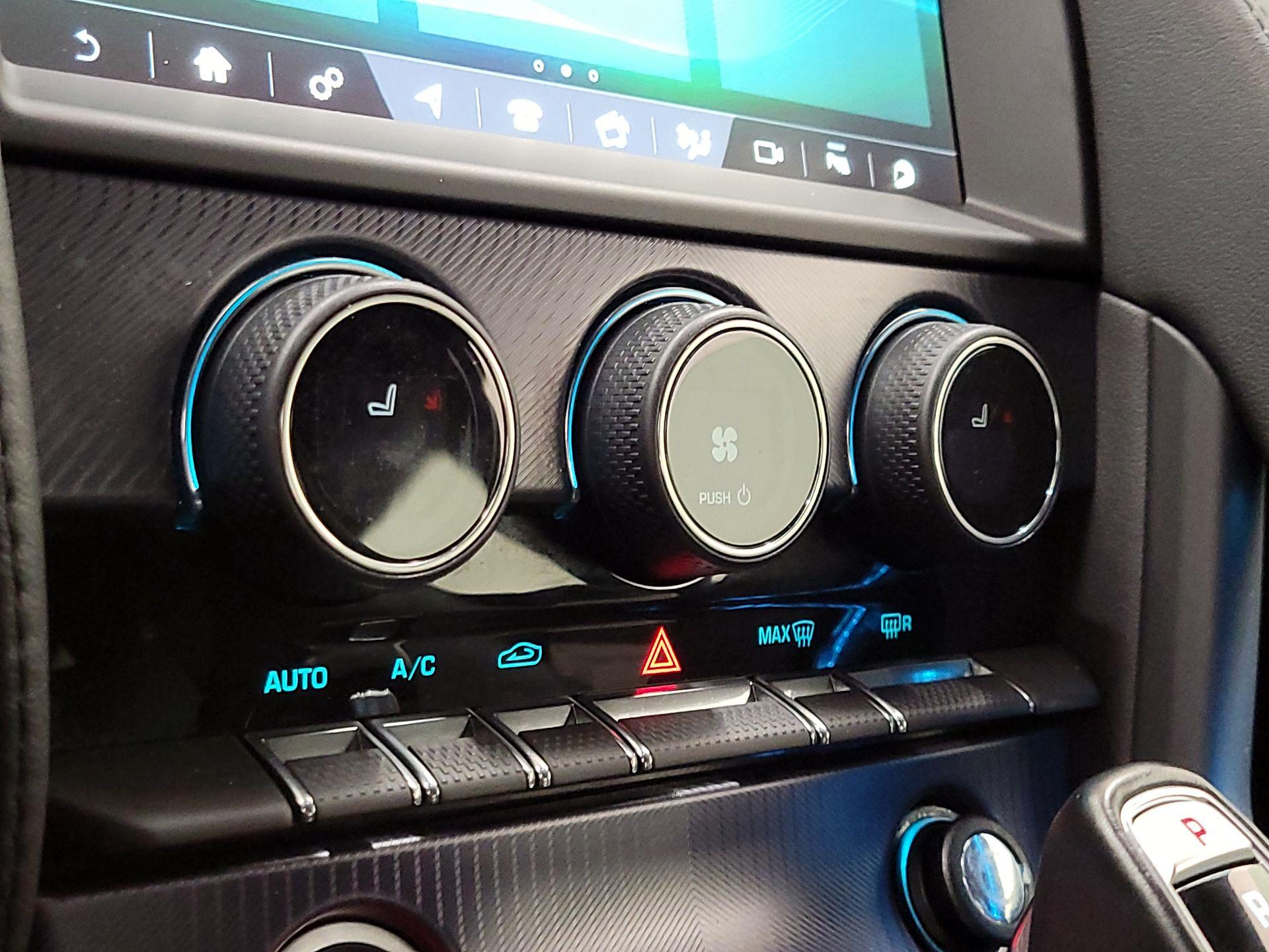 Thumbnail: 2022 Jaguar F-Type - 17