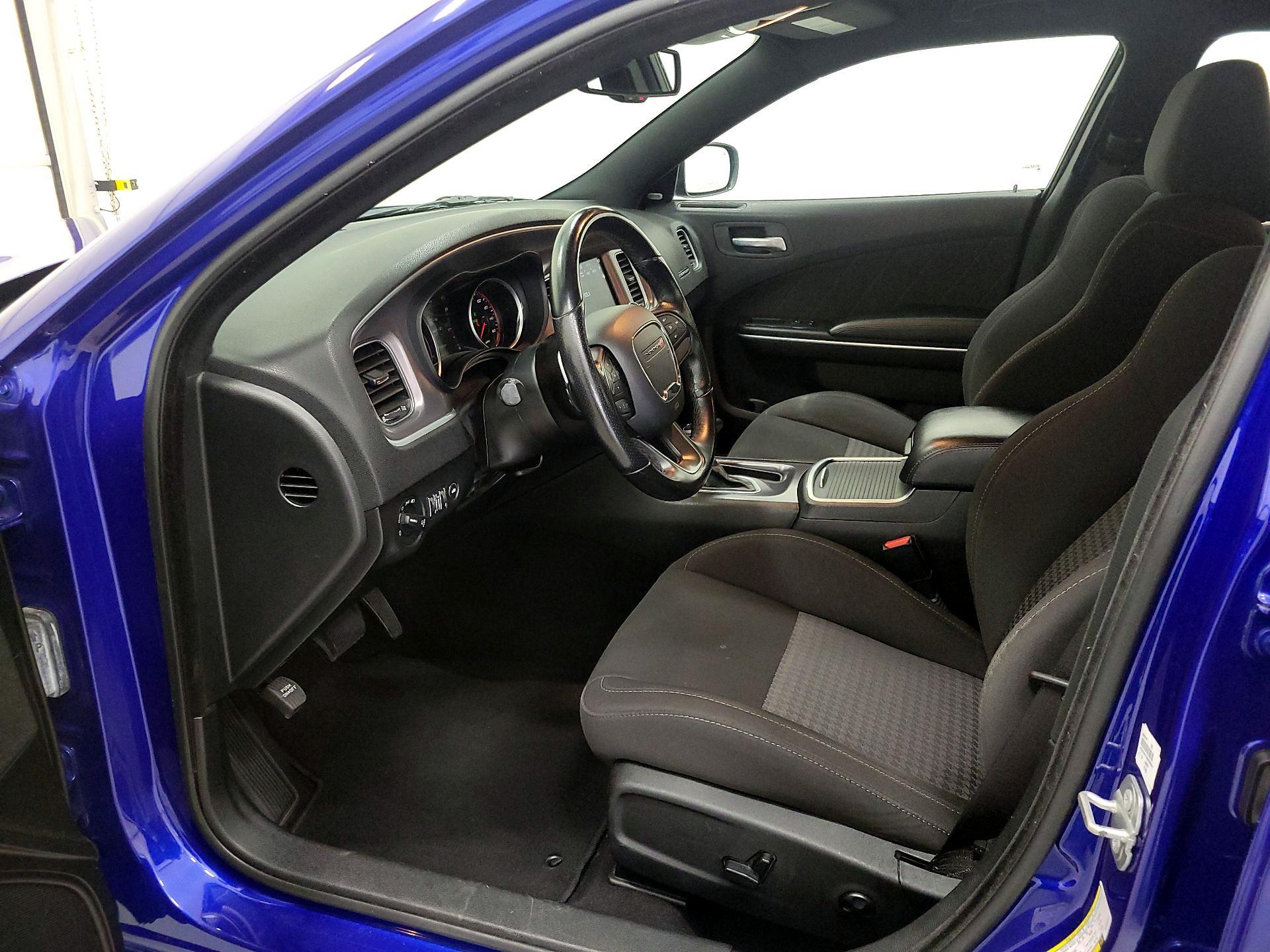 Thumbnail: 2021 Dodge Charger - 11