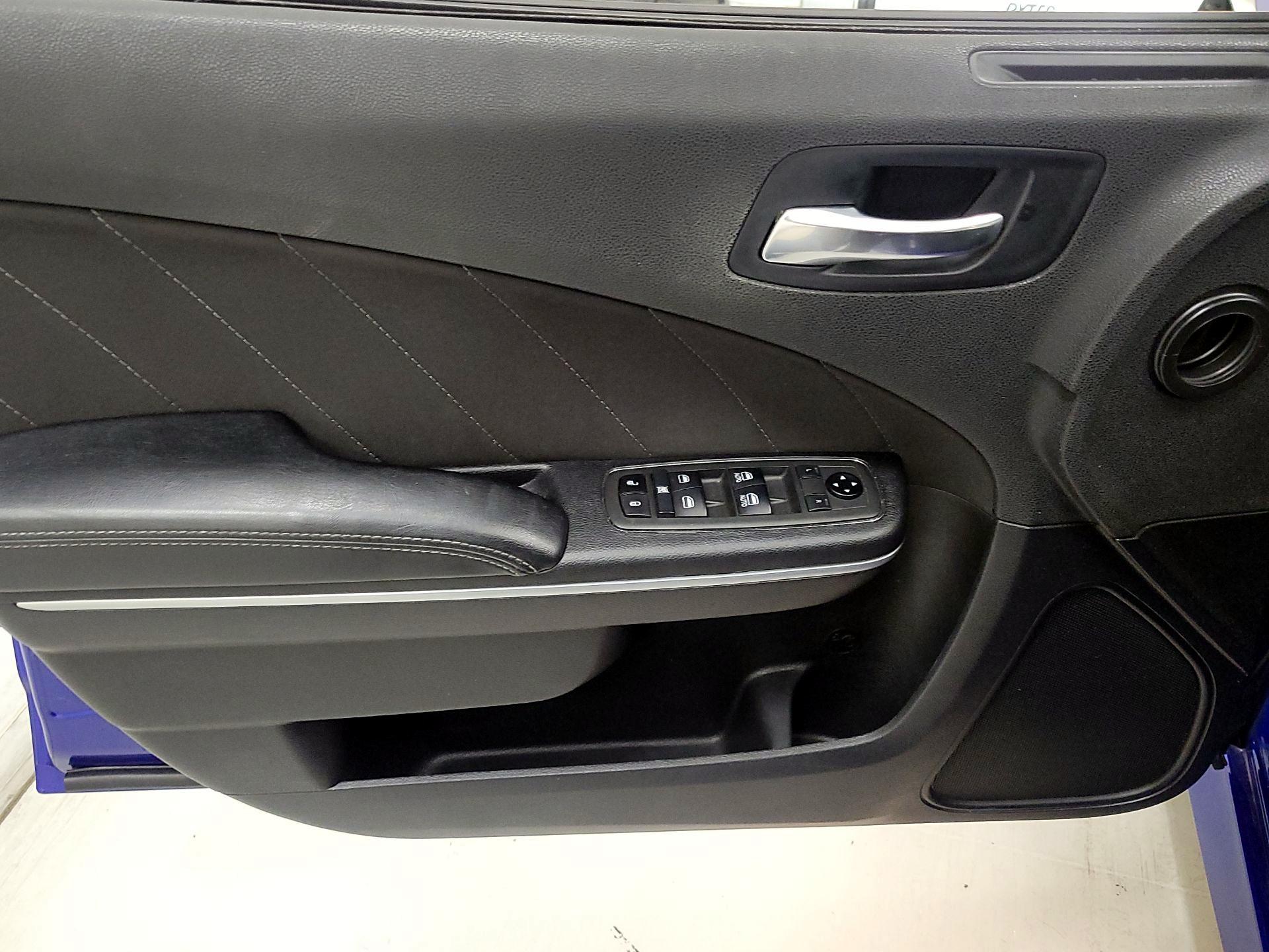 Thumbnail: 2021 Dodge Charger - 12