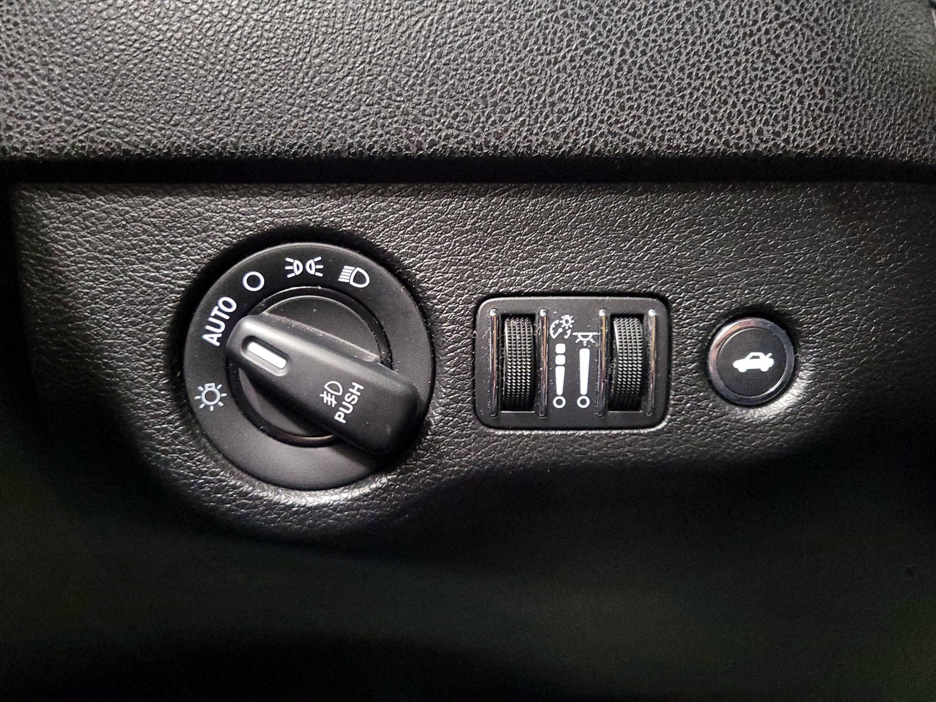 Thumbnail: 2021 Dodge Charger - 13