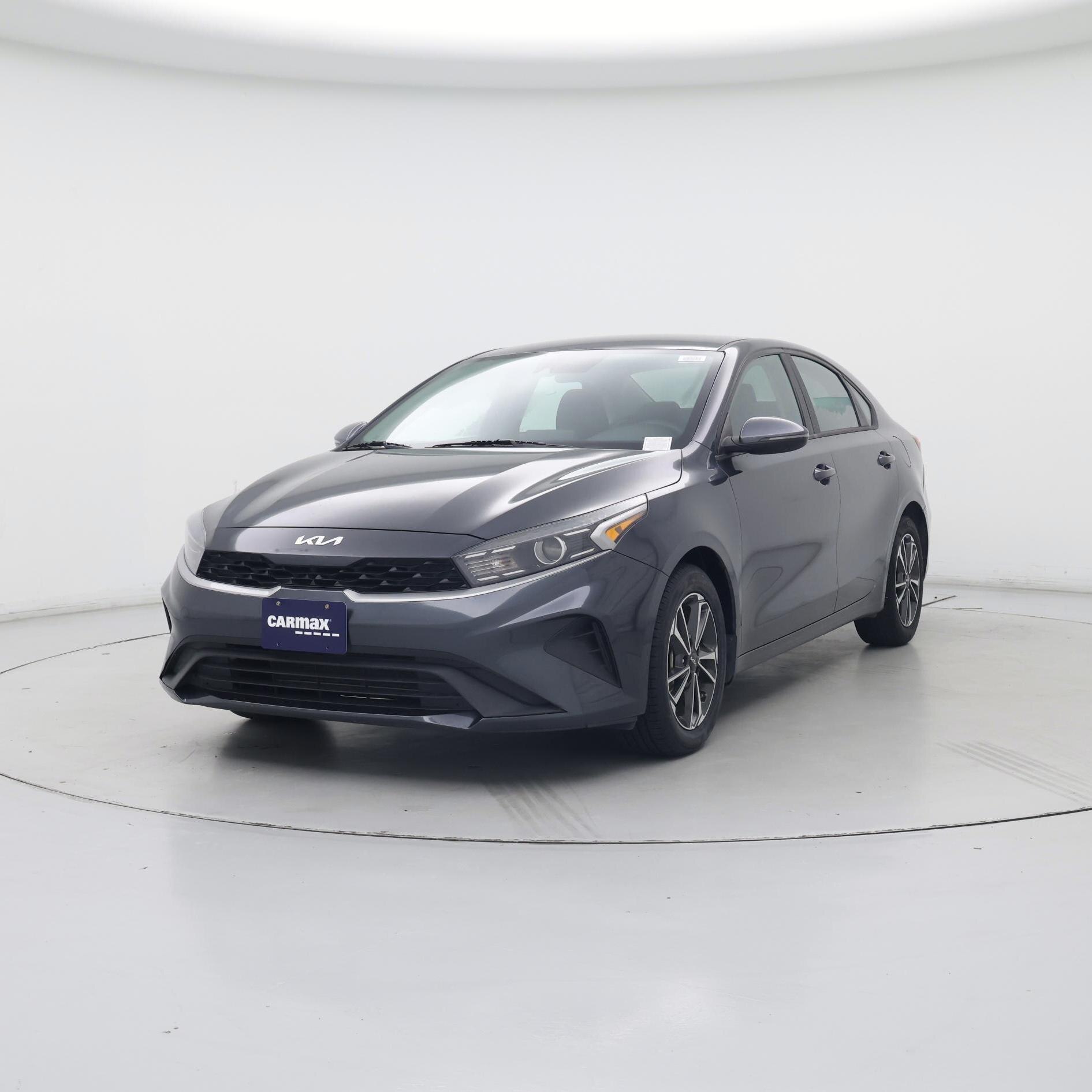 Thumbnail: 2023 Kia Forte - 4