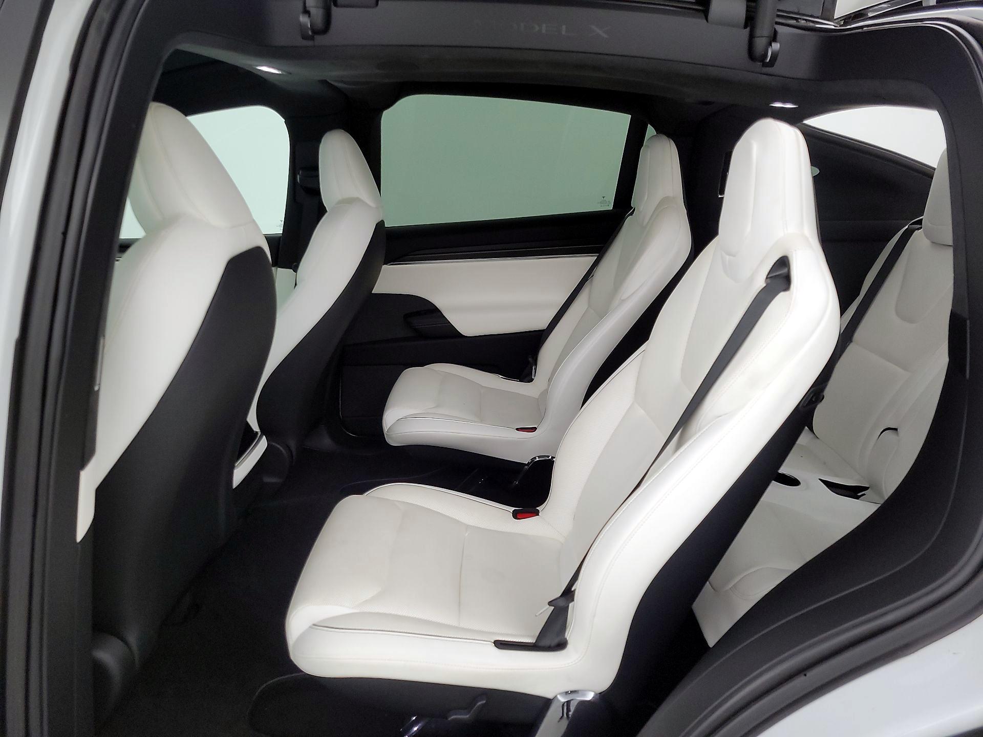 Thumbnail: 2022 Tesla Model X - 19