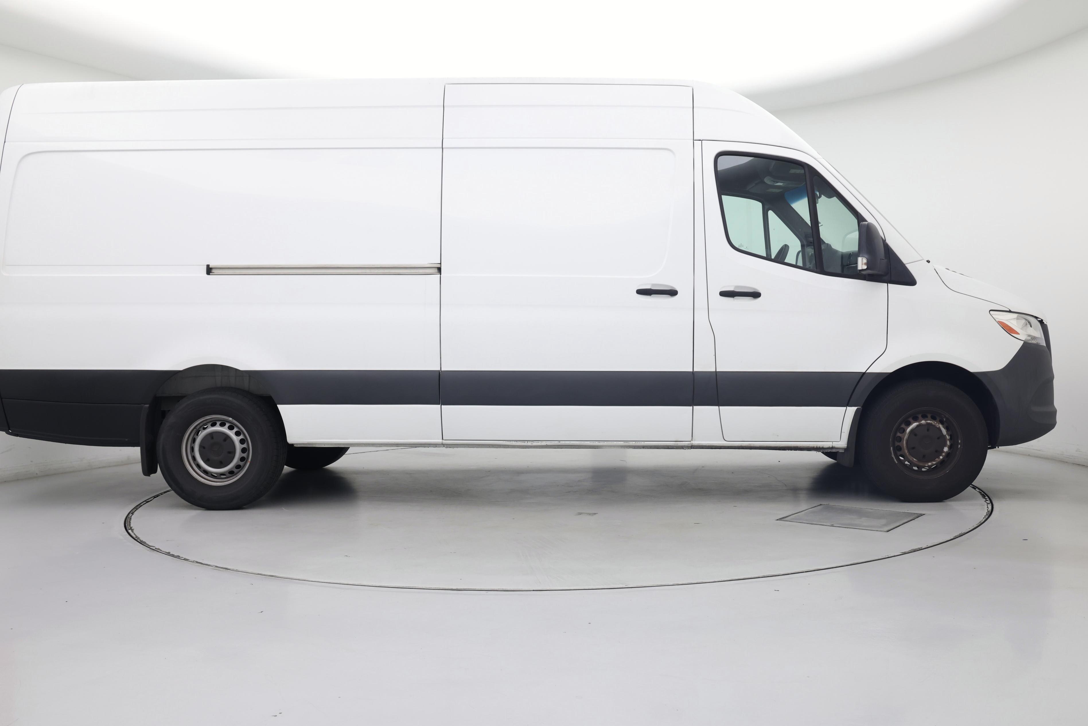 Thumbnail: 2023 Mercedes-Benz Sprinter - 7