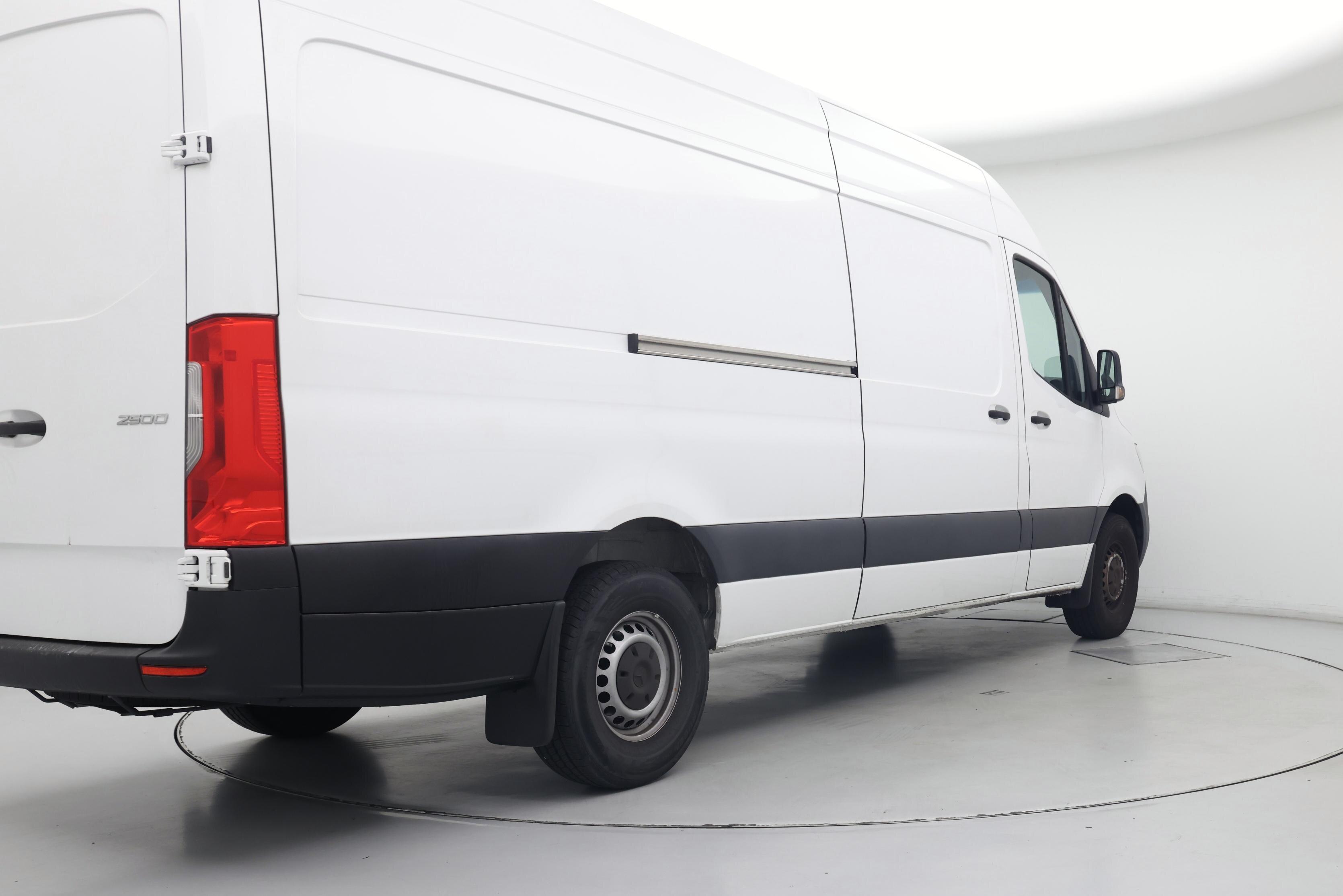 Thumbnail: 2023 Mercedes-Benz Sprinter - 8