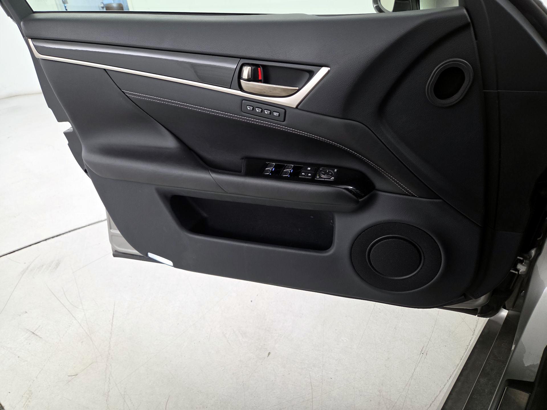 Thumbnail: 2016 Lexus GS - 12