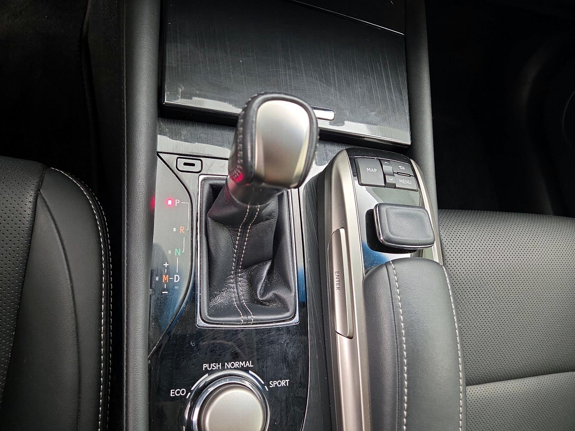 Thumbnail: 2016 Lexus GS - 18