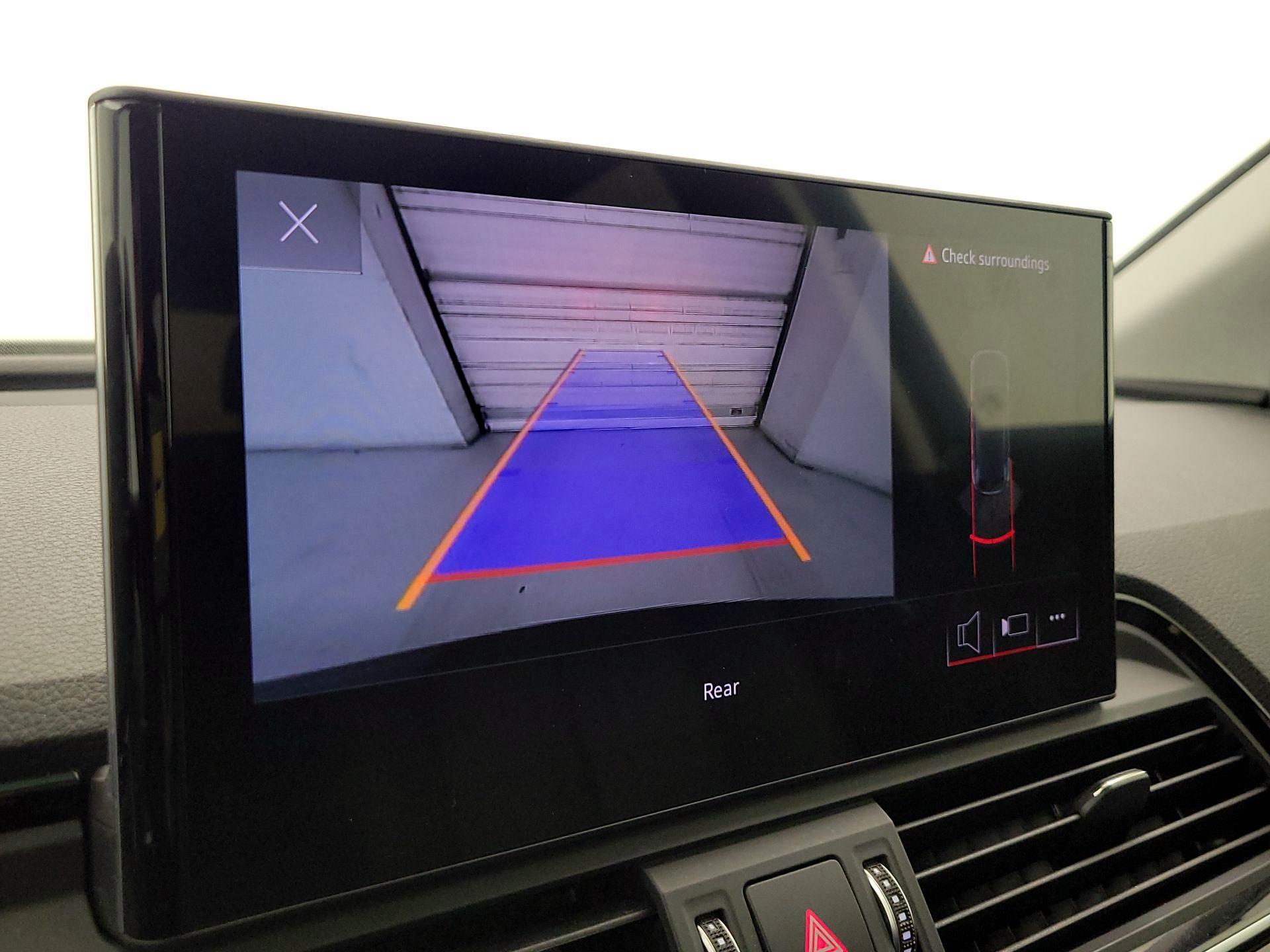 Thumbnail: 2021 Audi Q5 - 14