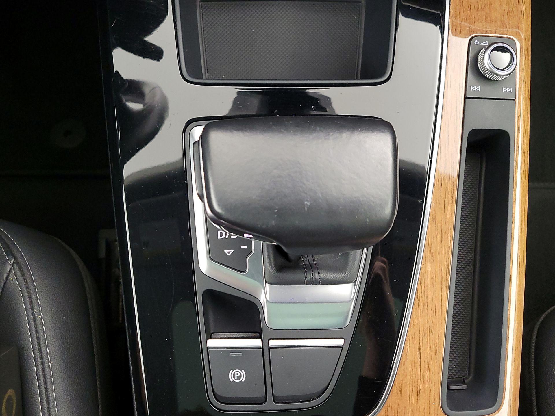 Thumbnail: 2021 Audi Q5 - 17