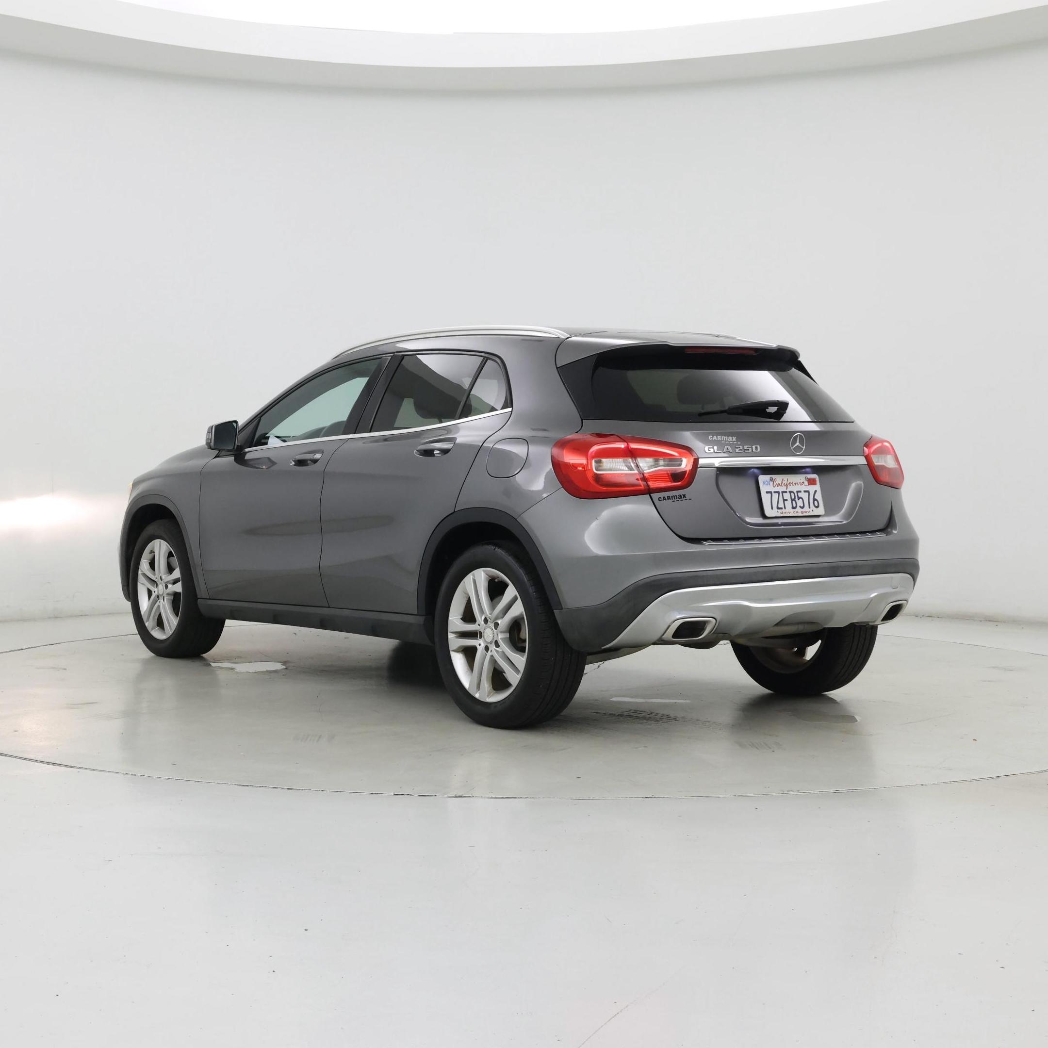 Thumbnail: 2017 Mercedes-Benz GLA - 2