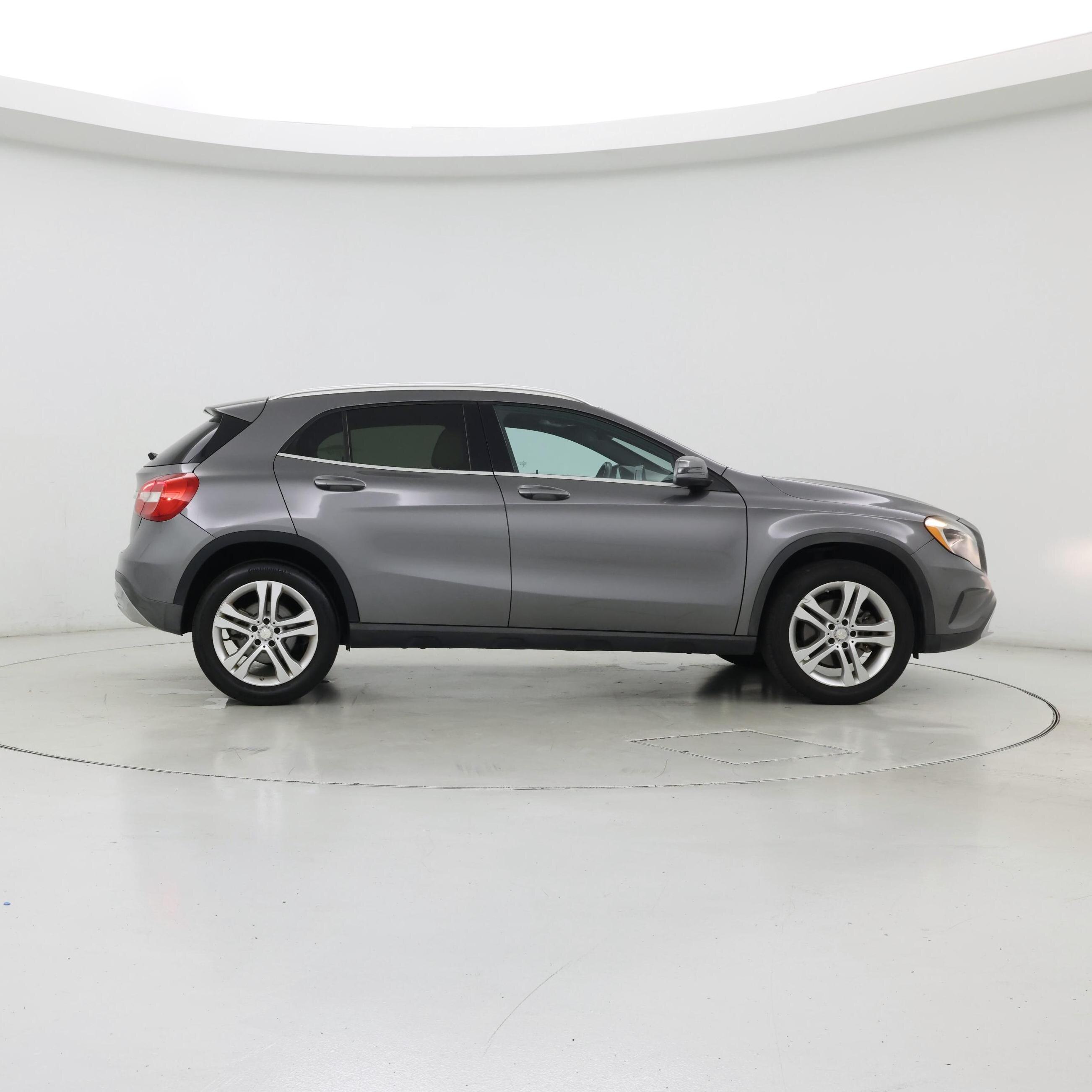 Thumbnail: 2017 Mercedes-Benz GLA - 7