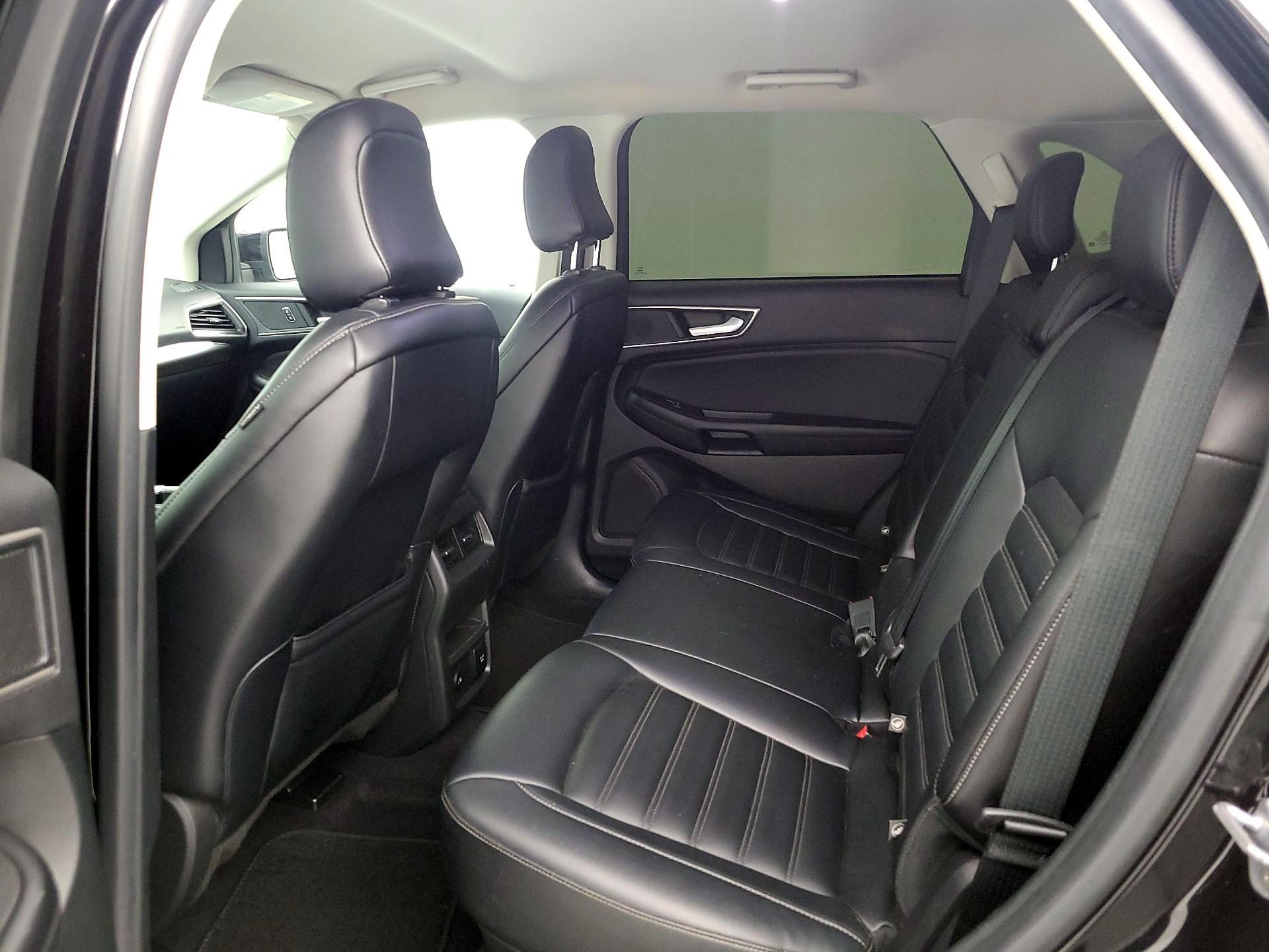 Thumbnail: 2022 Ford Edge - 17