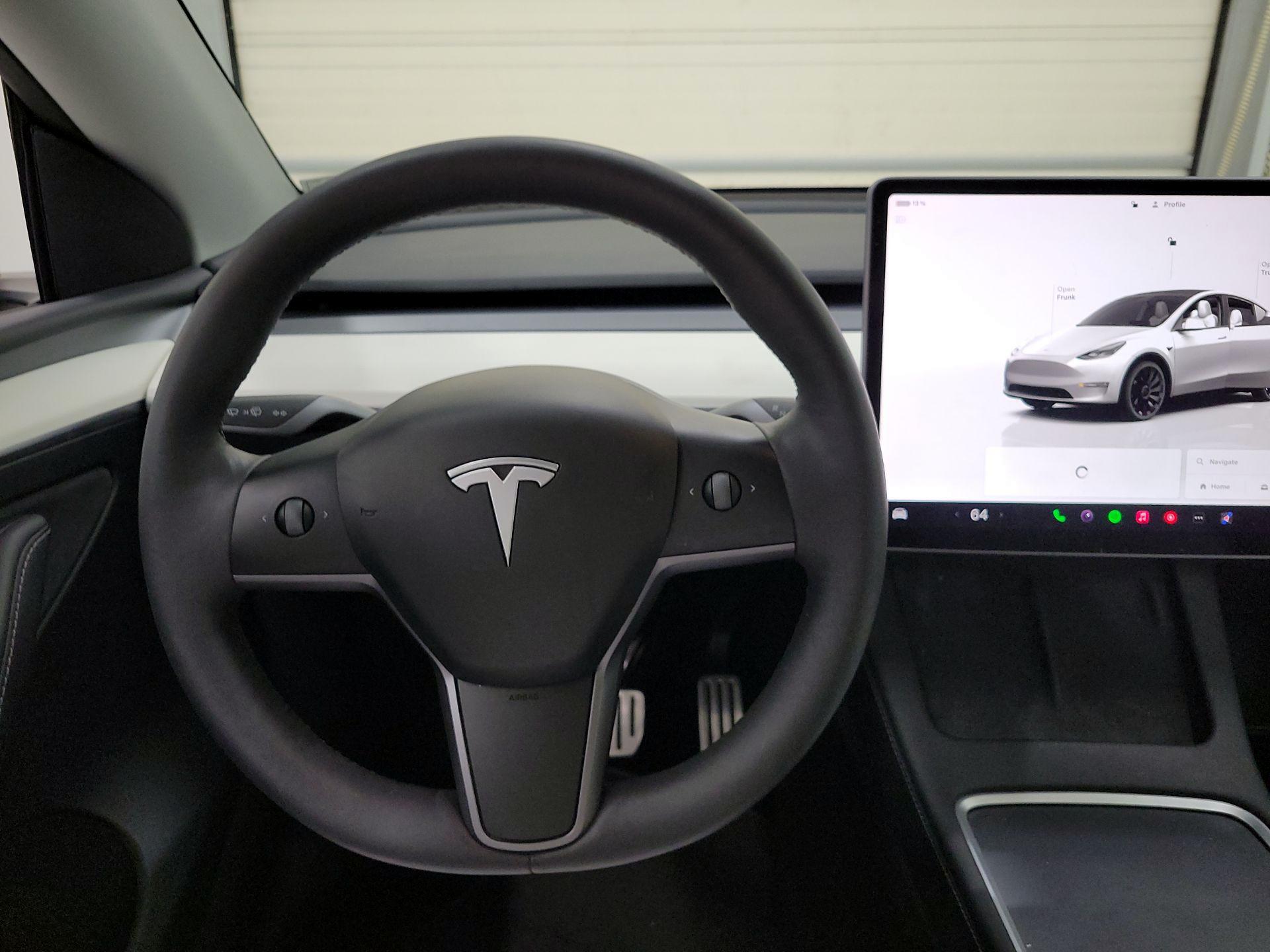 Thumbnail: 2023 Tesla Model Y - 10