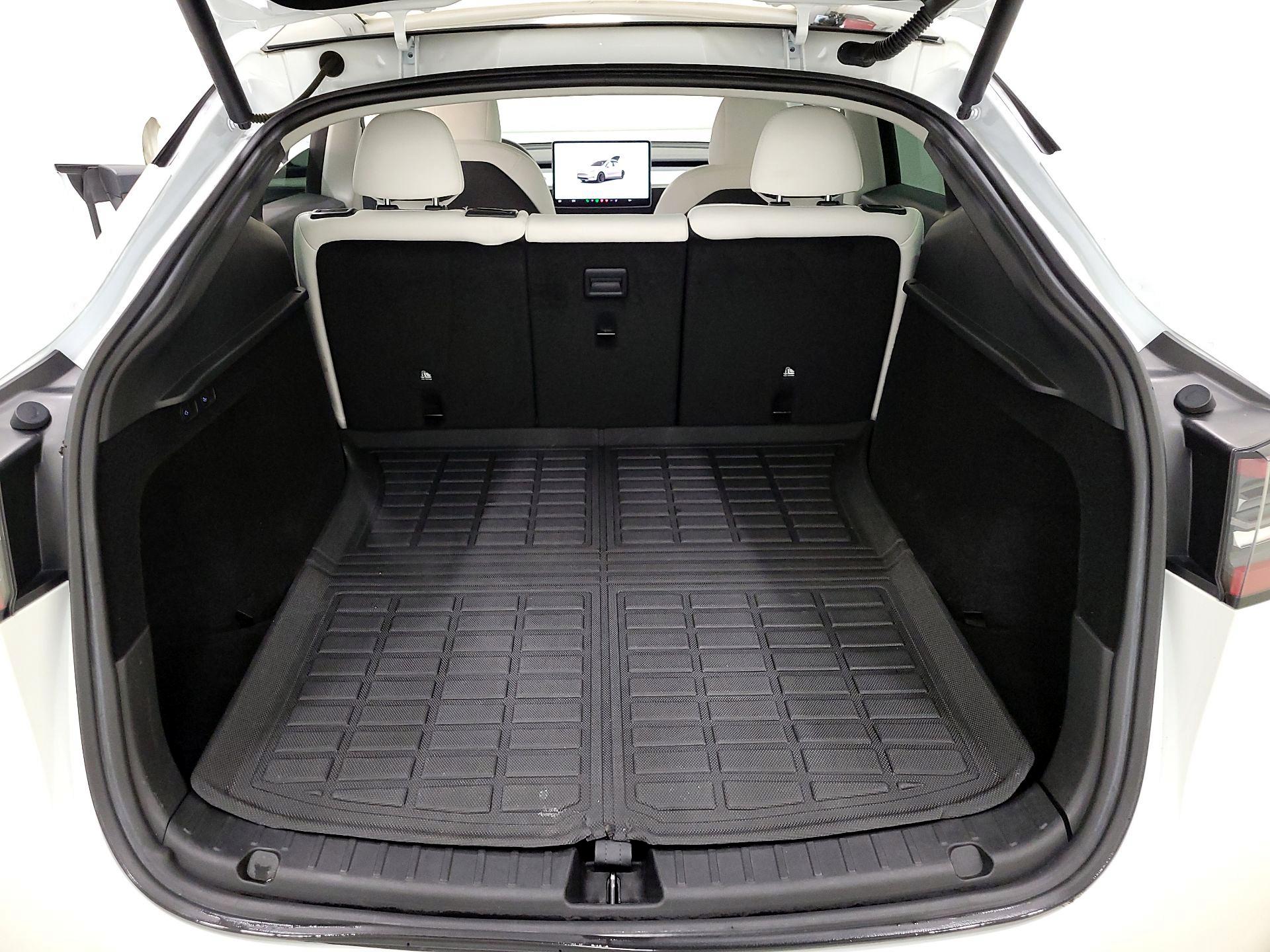 Thumbnail: 2023 Tesla Model Y - 20