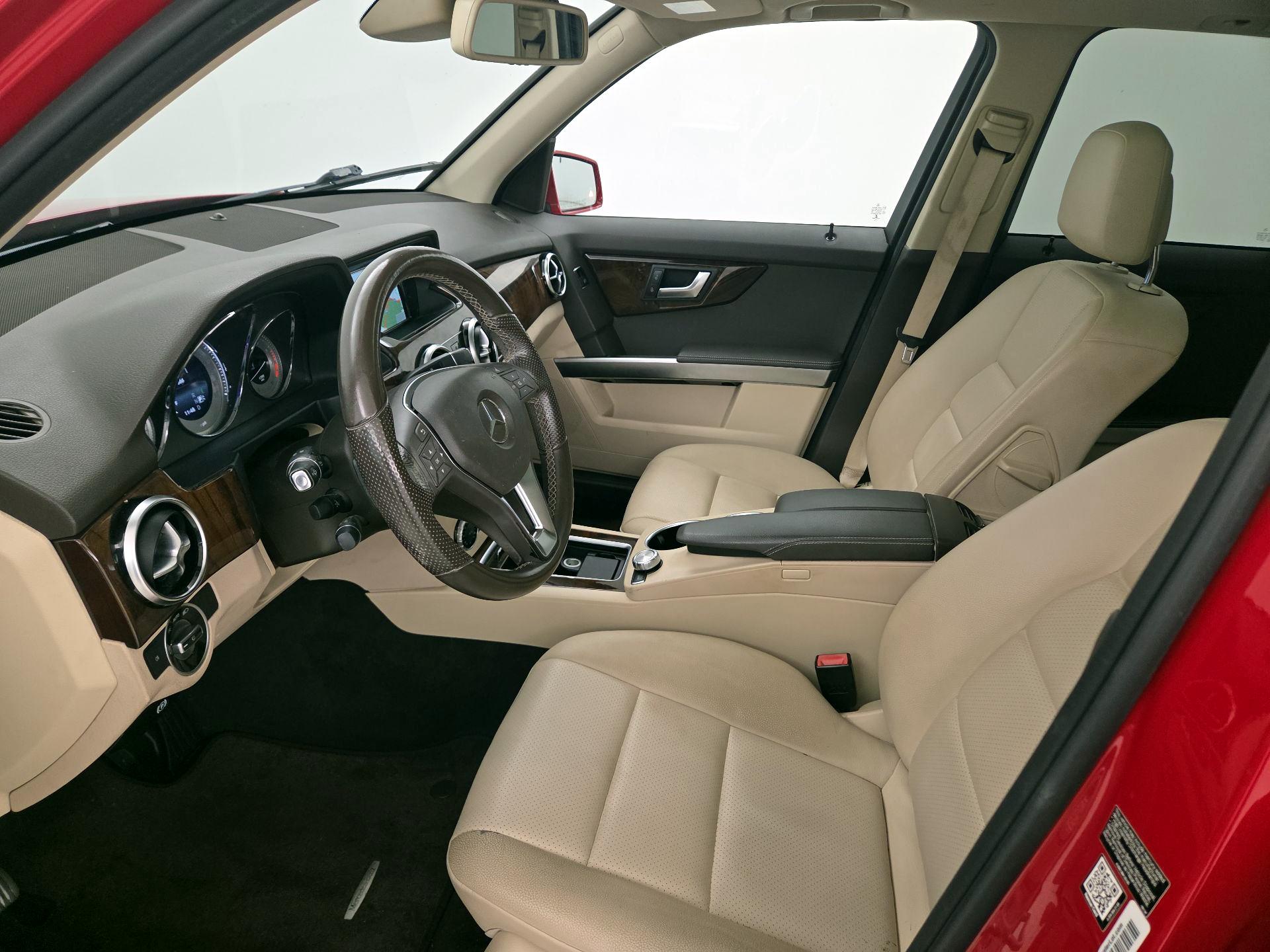 Thumbnail: 2015 Mercedes-Benz GLK - 11