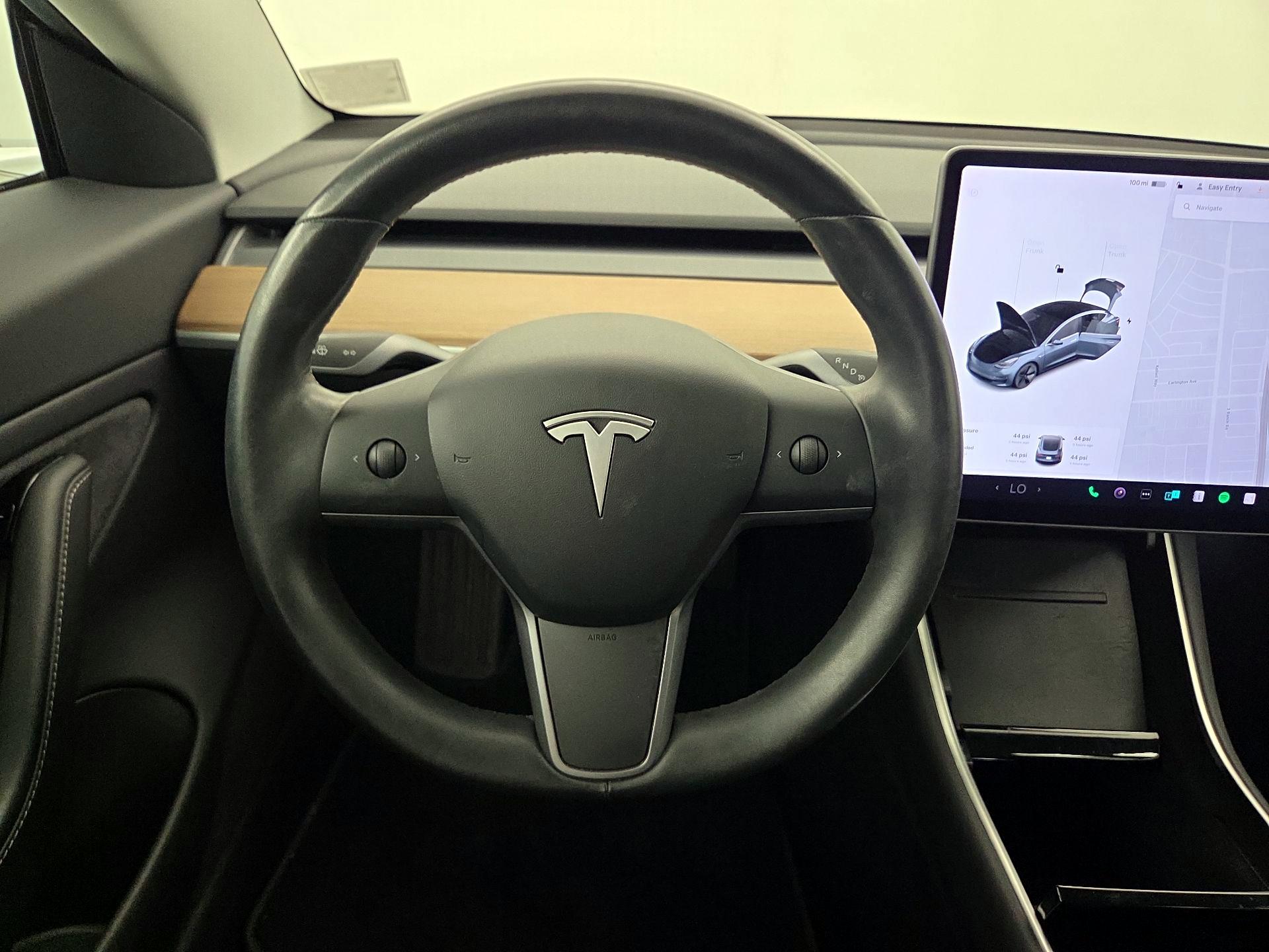 Thumbnail: 2019 Tesla Model 3 - 10