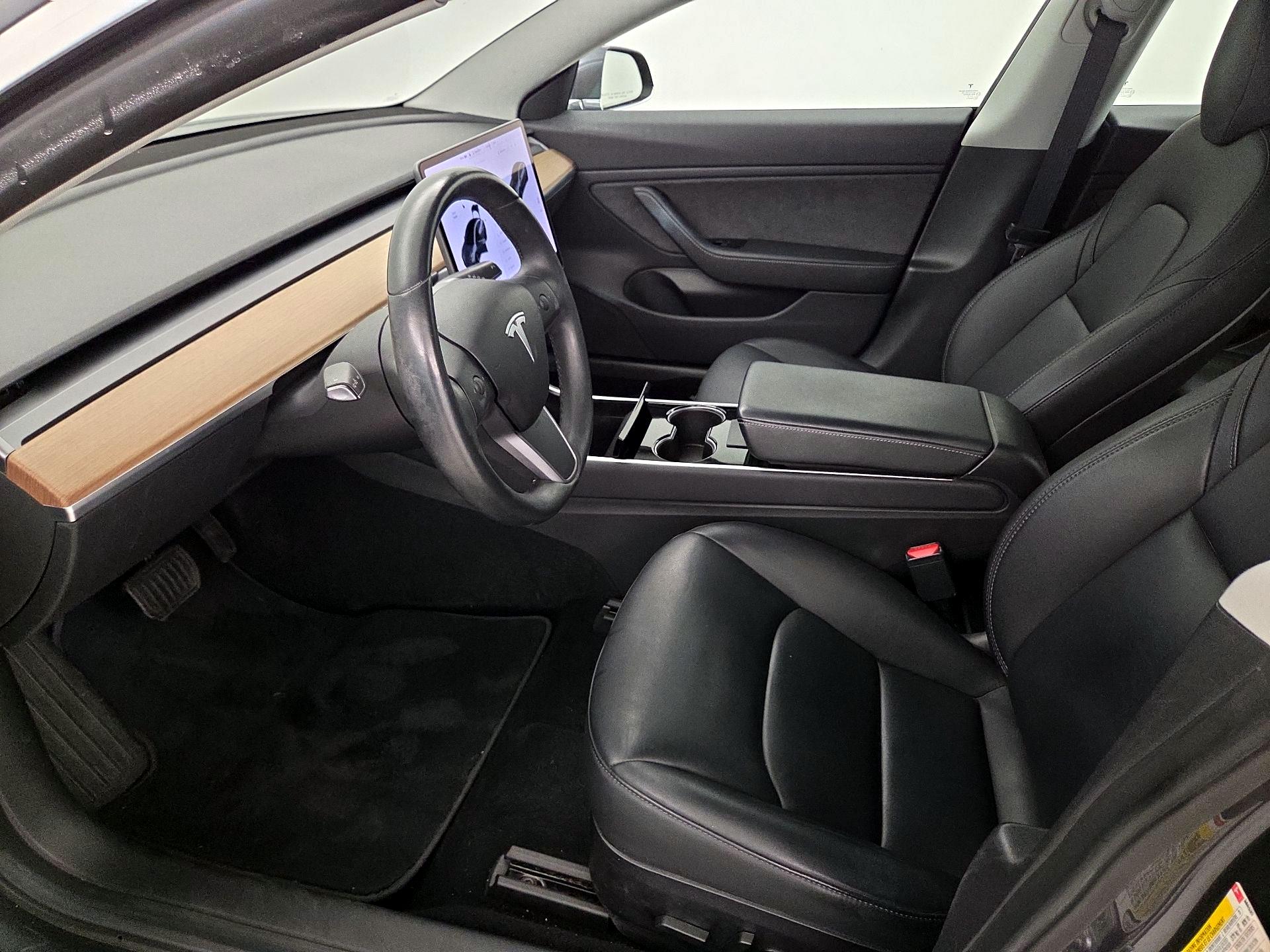 Thumbnail: 2019 Tesla Model 3 - 11