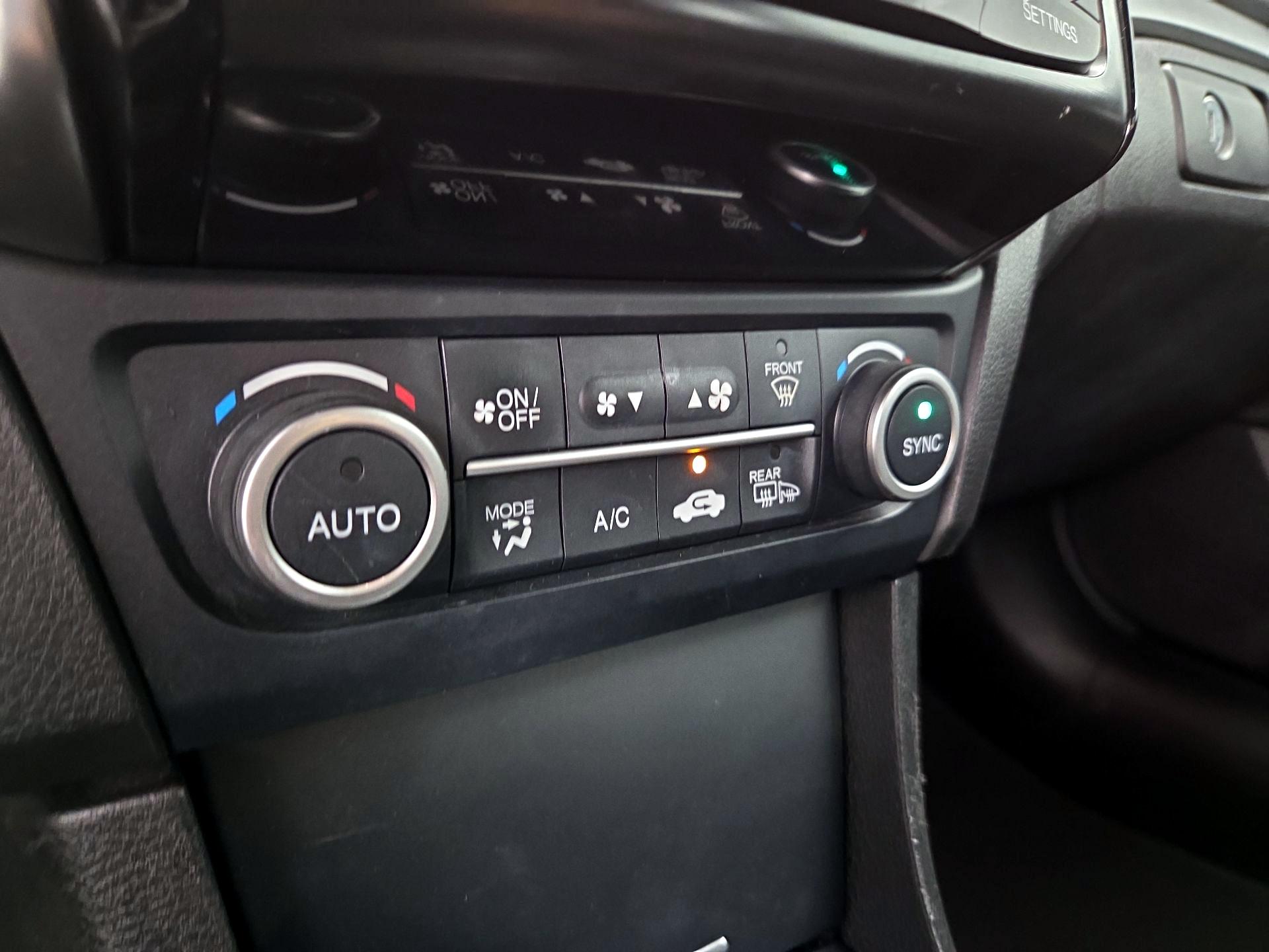 Thumbnail: 2016 Acura ILX - 16