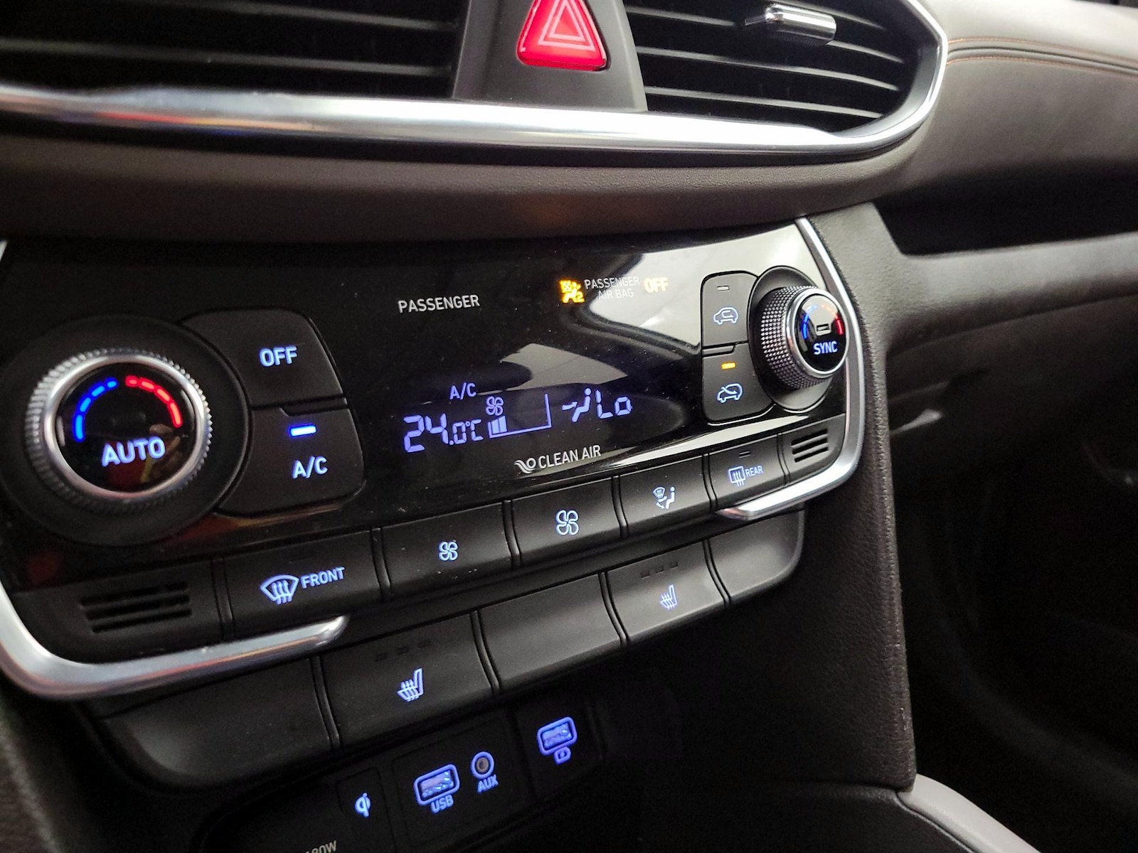 2020 Hyundai Santa Fe SEL - Photo 17