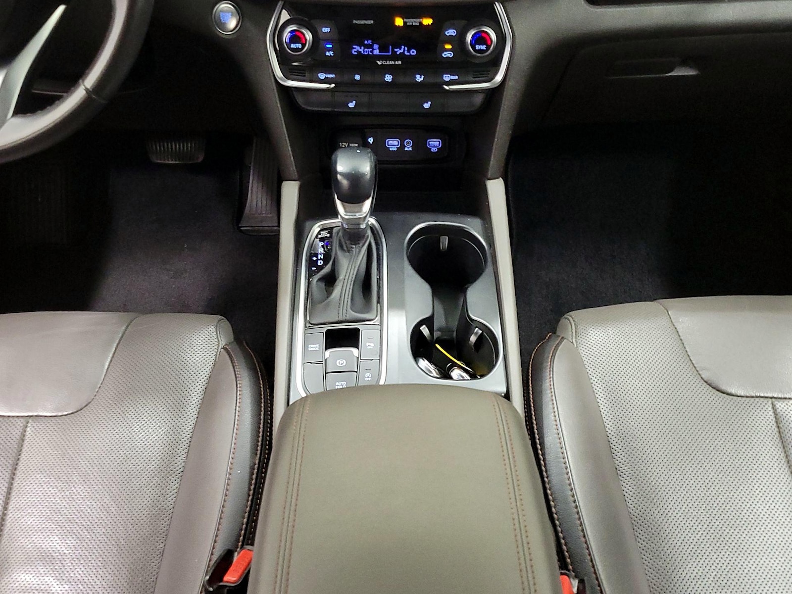 2020 Hyundai Santa Fe SEL - Photo 18