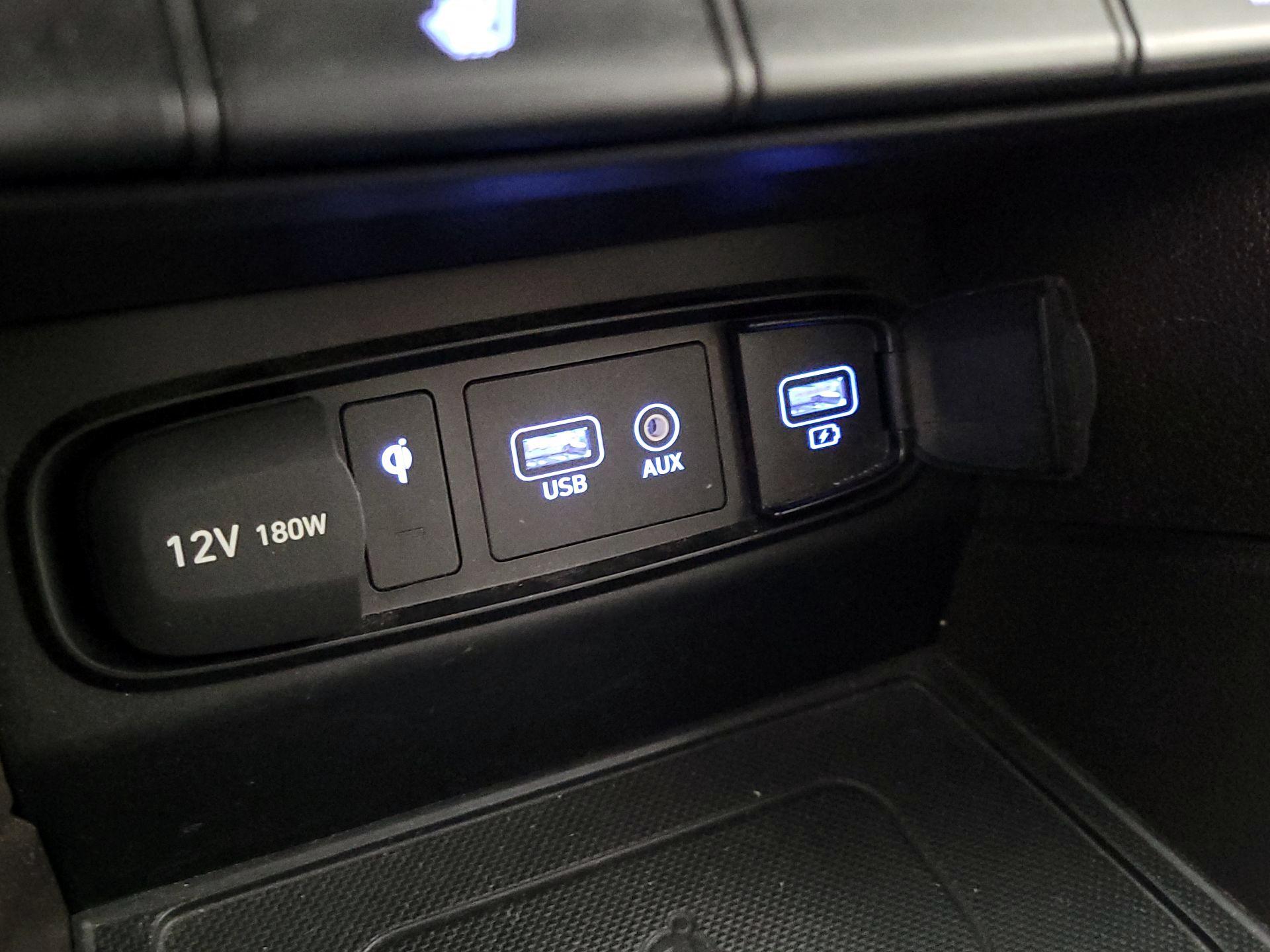 Thumbnail: 2020 Hyundai Santa Fe - 18