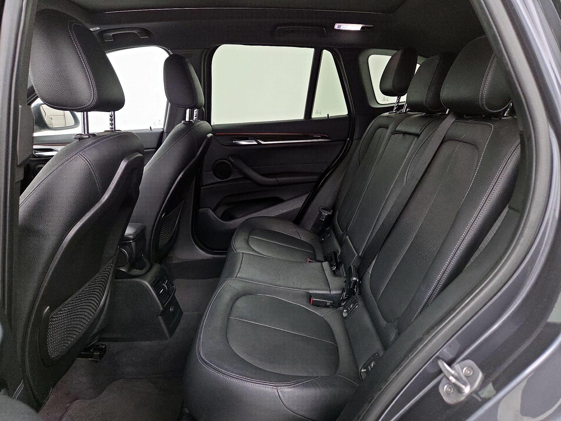 Thumbnail: 2016 BMW X1 - 19