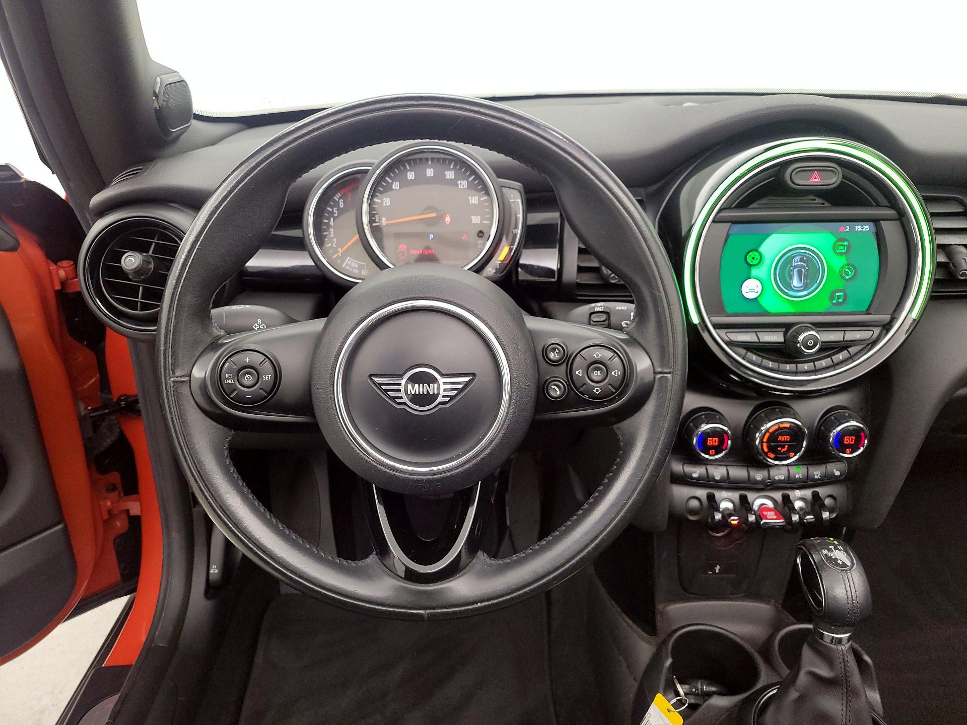 Thumbnail: 2019 MINI Cooper - 10