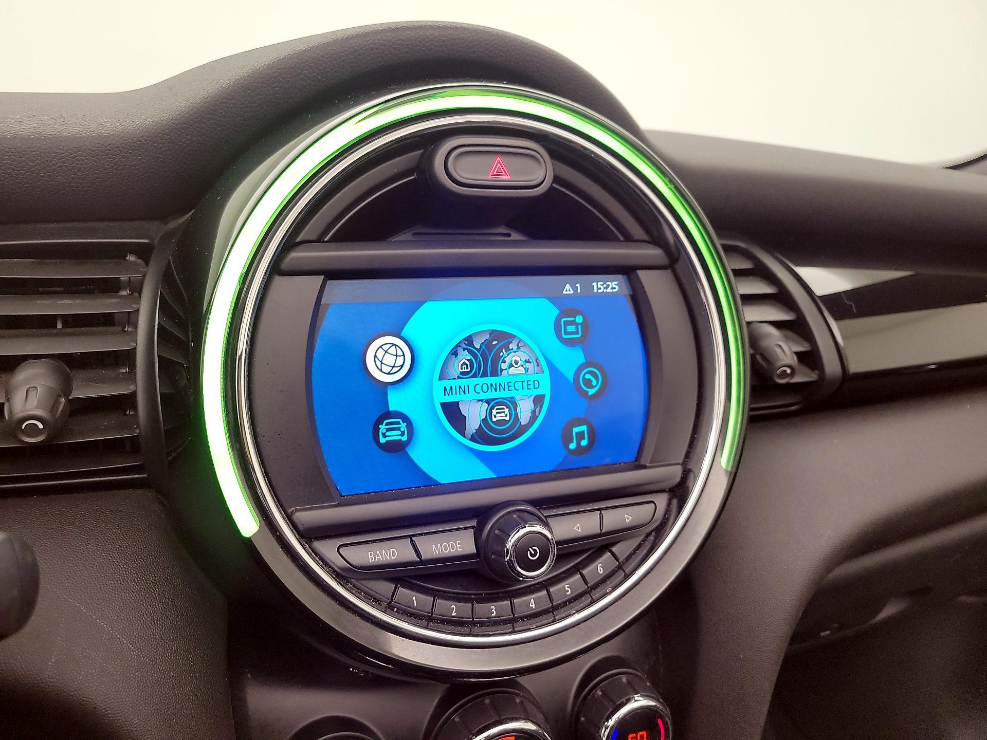 Thumbnail: 2019 MINI Cooper - 15