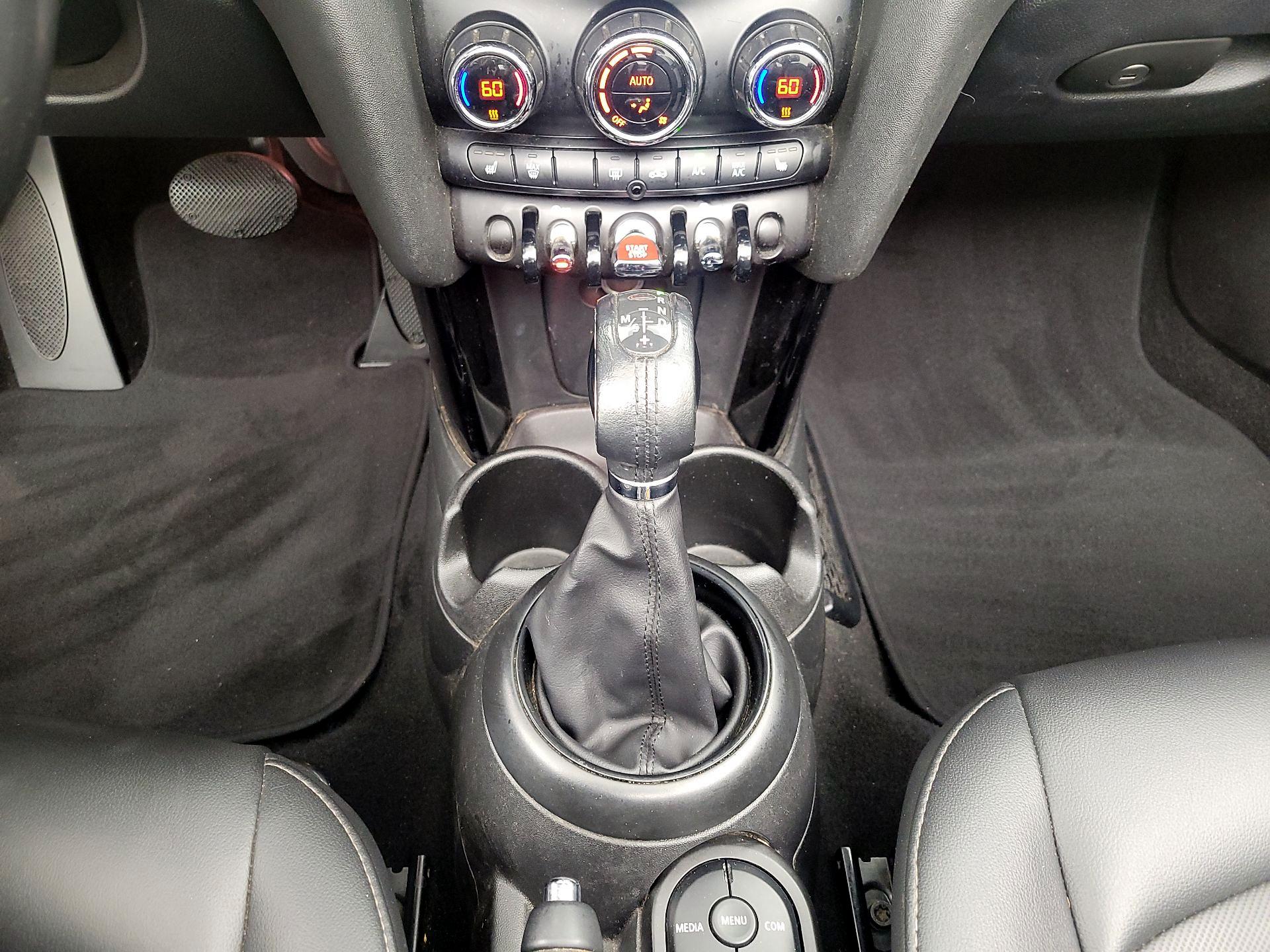 Thumbnail: 2019 MINI Cooper - 17