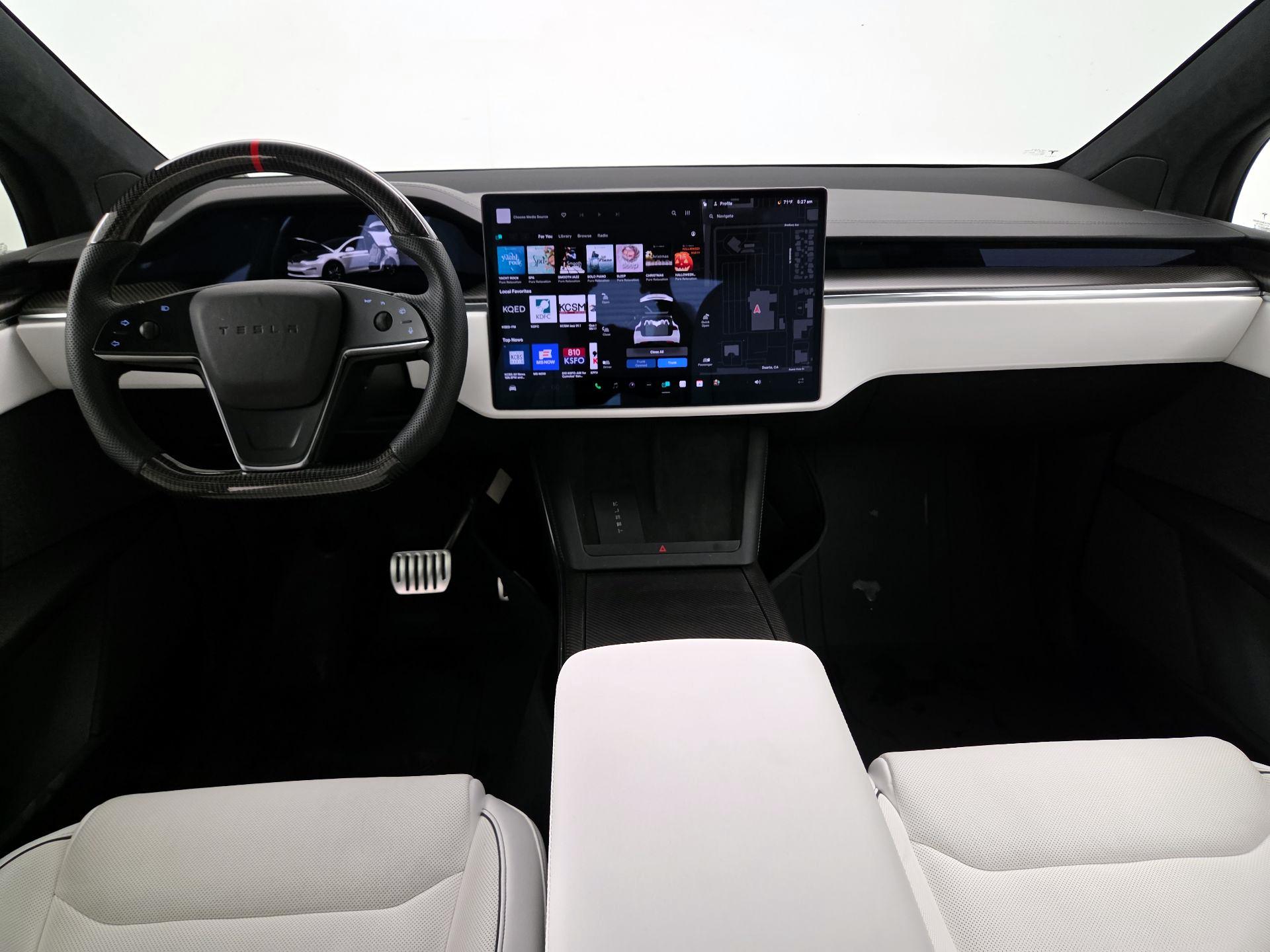 Thumbnail: 2022 Tesla Model X - 9