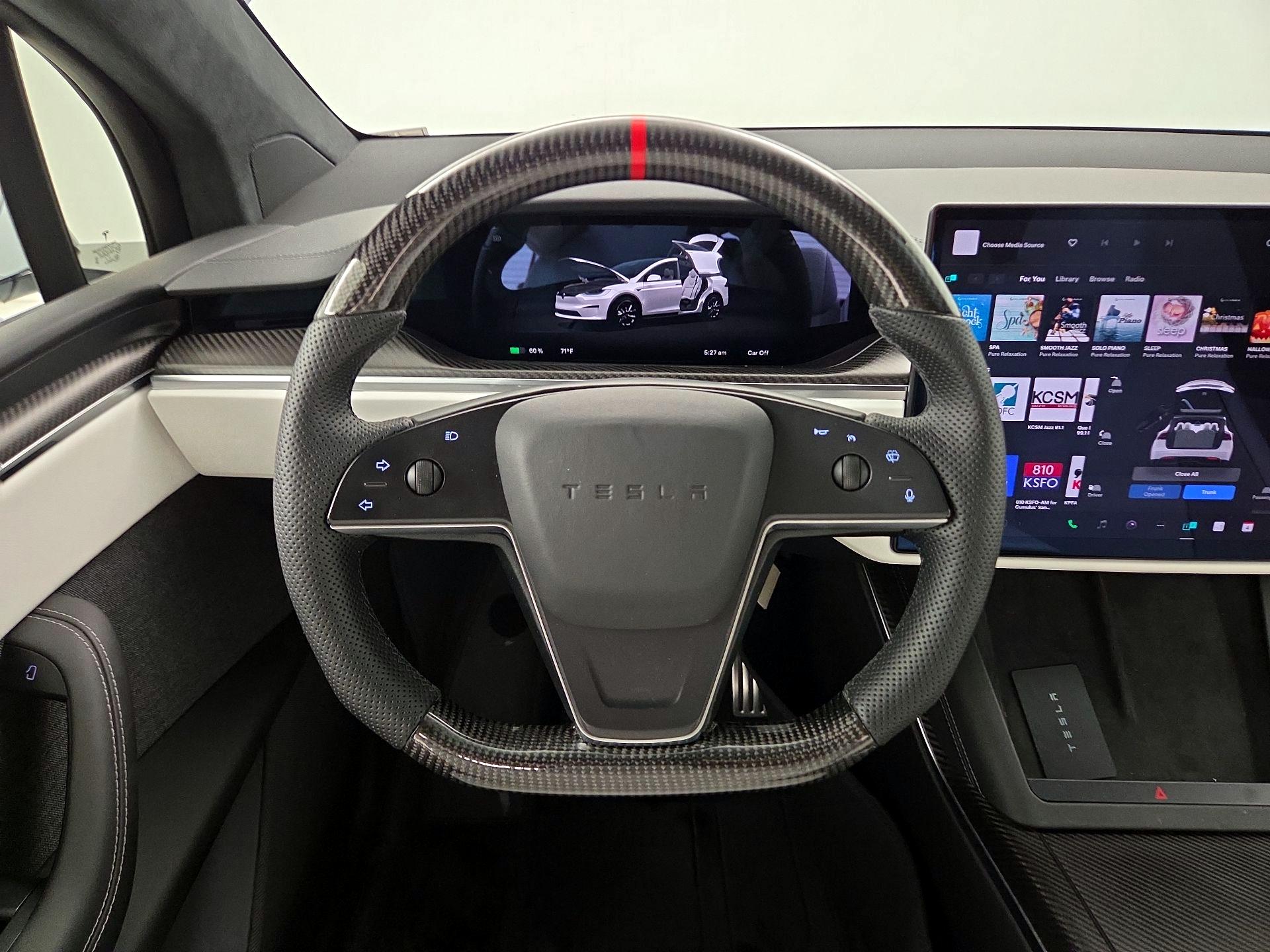 Thumbnail: 2022 Tesla Model X - 10