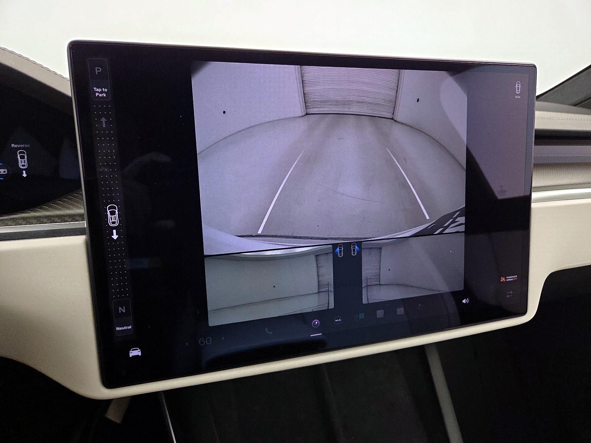 Thumbnail: 2022 Tesla Model X - 14