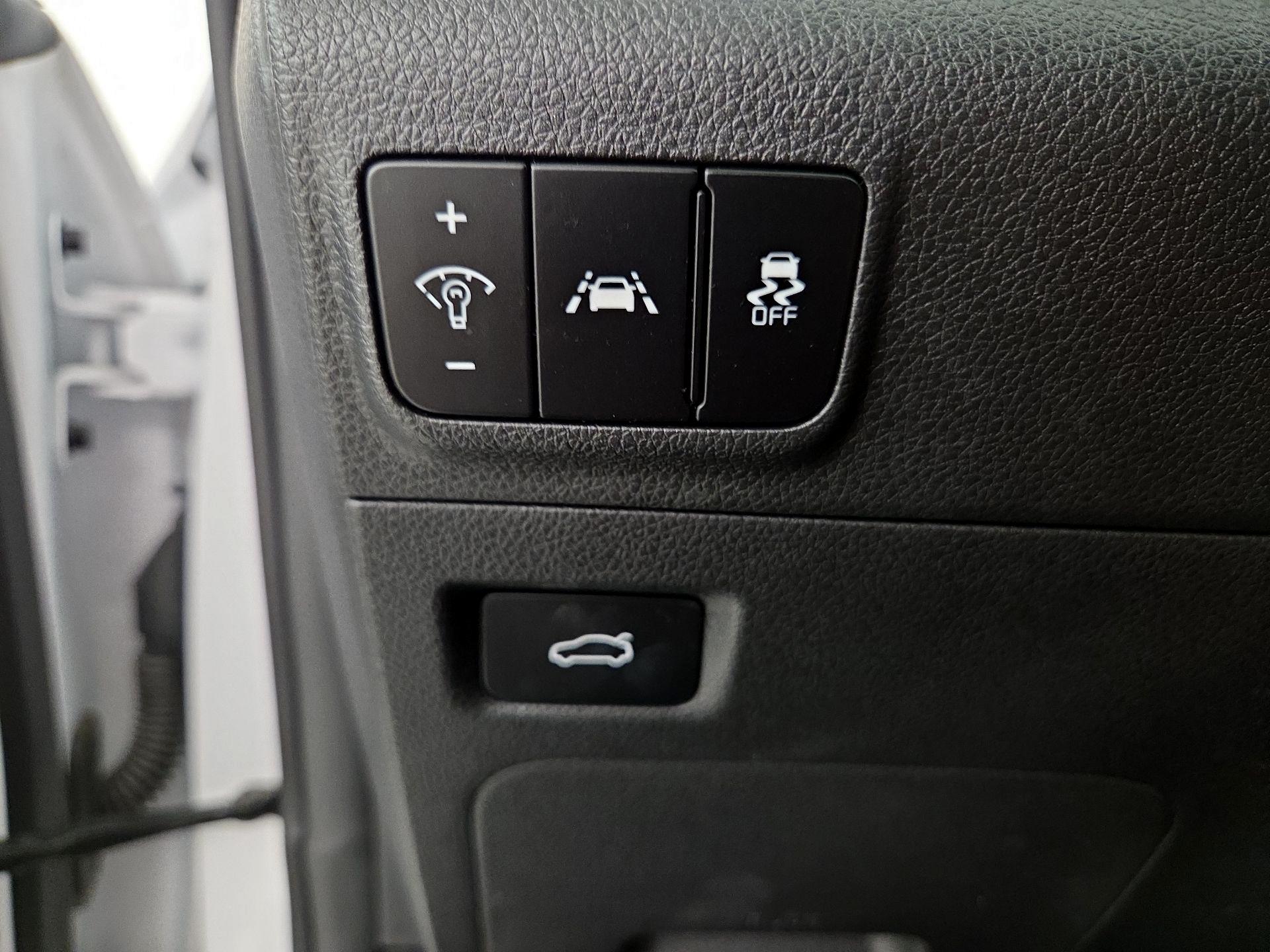 Thumbnail: 2023 Kia K5 - 13