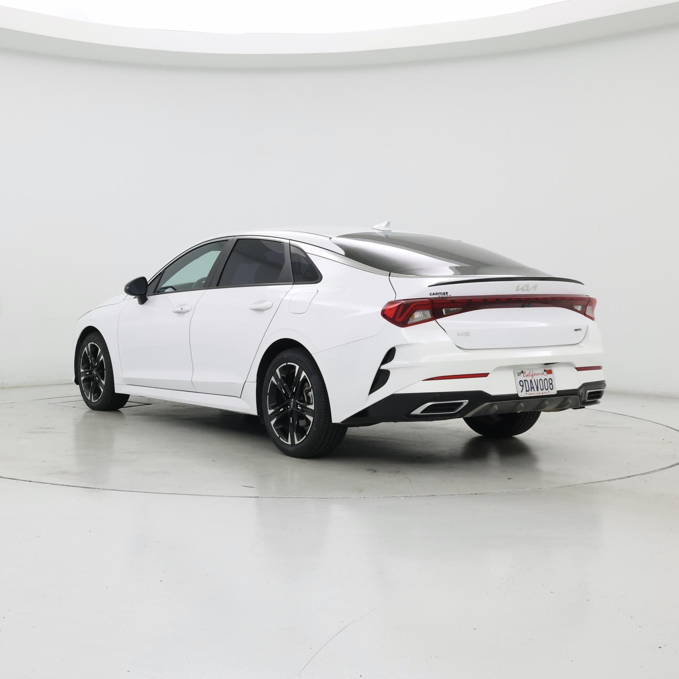 Thumbnail: 2023 Kia K5 - 2