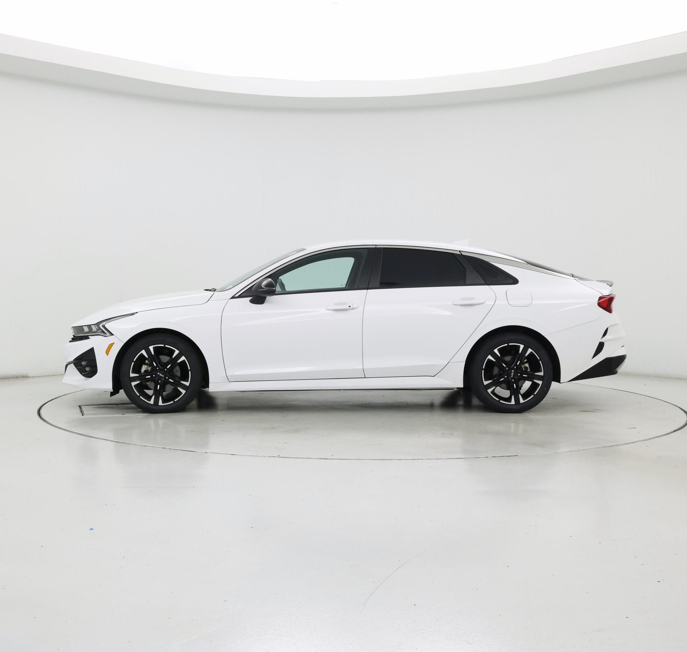 Thumbnail: 2023 Kia K5 - 3