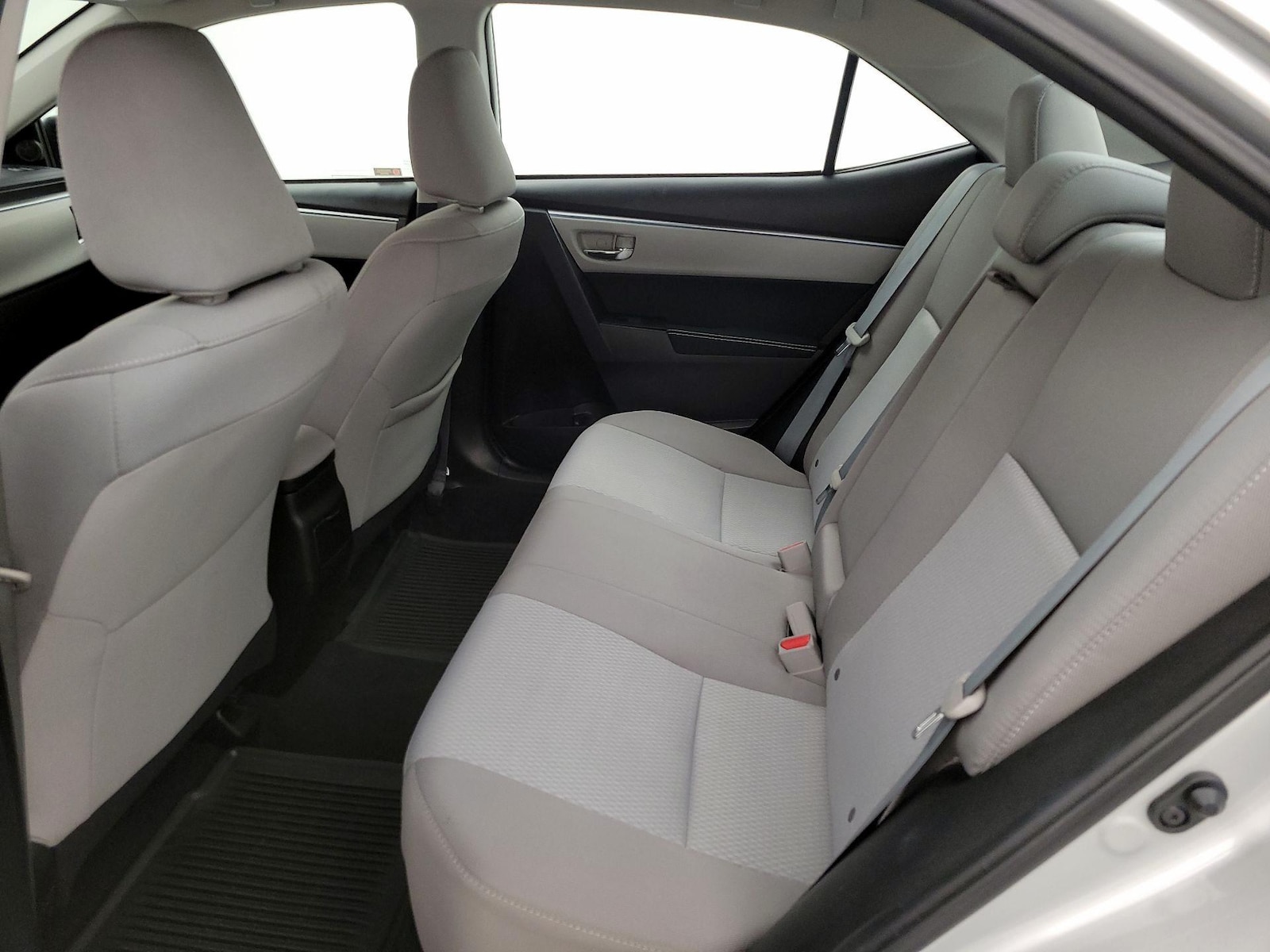 2016 Toyota Corolla LE - Photo 20