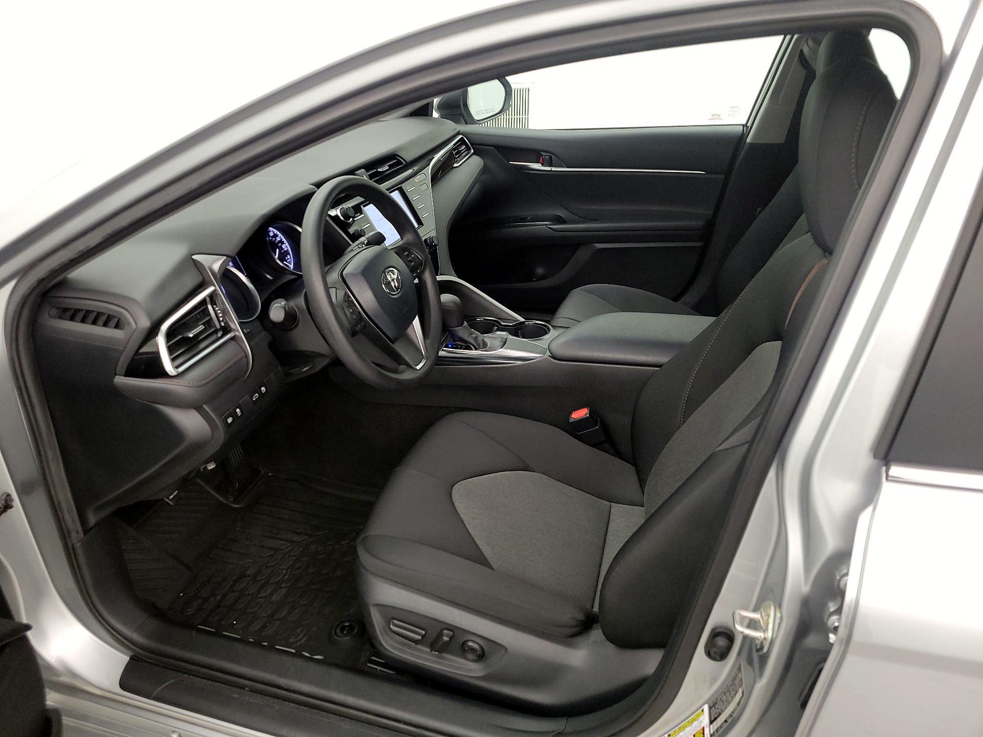 Thumbnail: 2018 Toyota Camry - 9