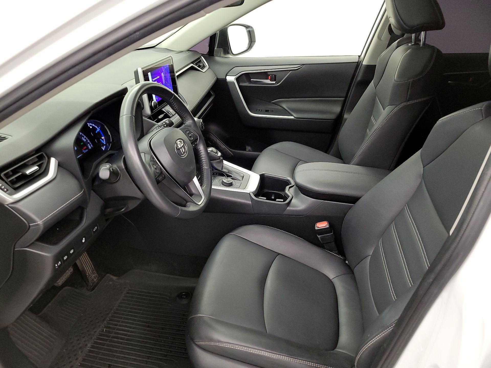 Thumbnail: 2024 Toyota RAV4 - 9