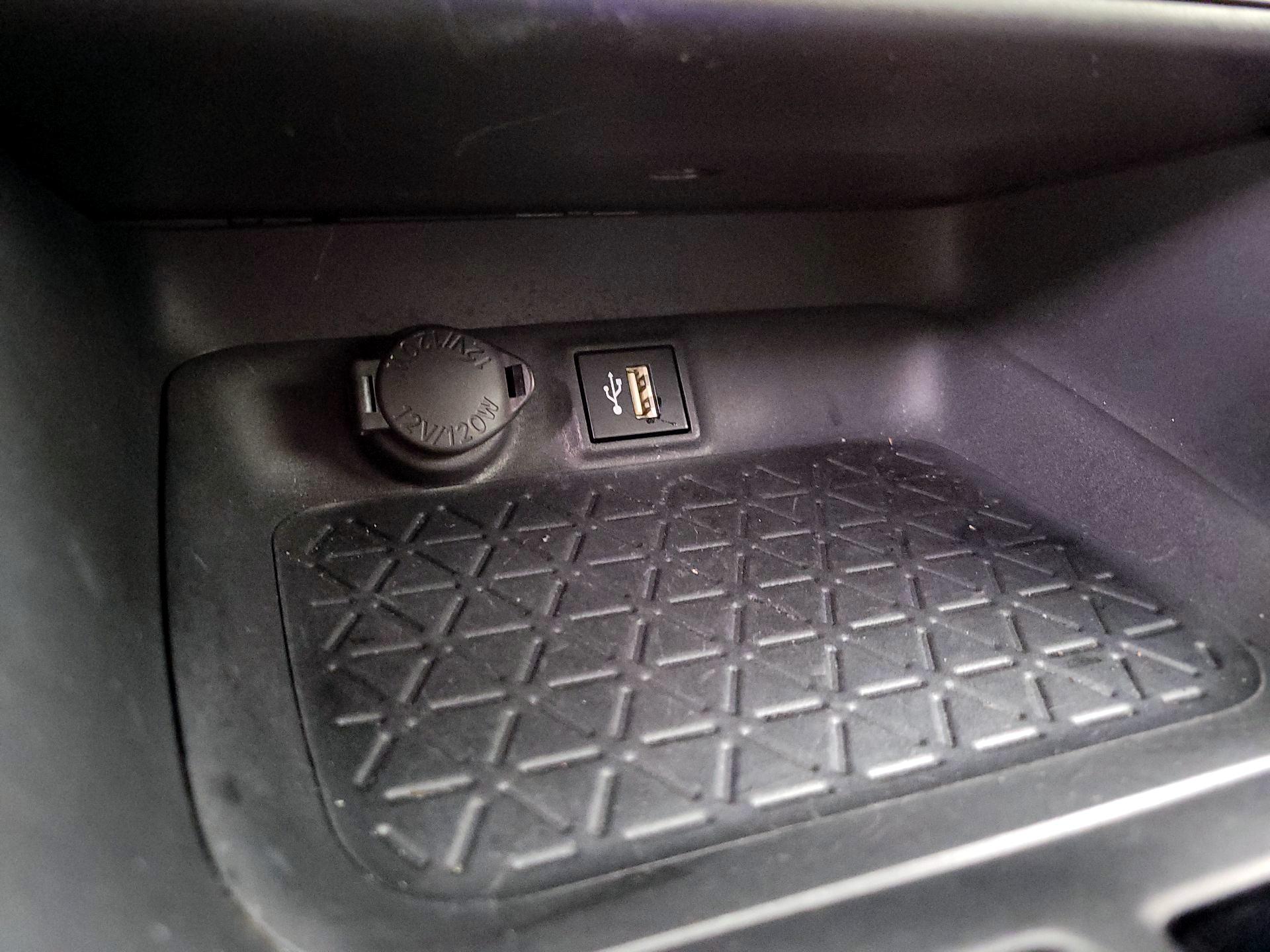 Thumbnail: 2024 Toyota RAV4 - 16