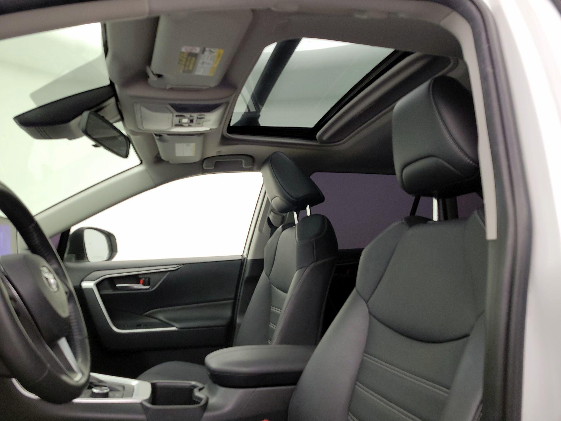 Thumbnail: 2024 Toyota RAV4 - 17