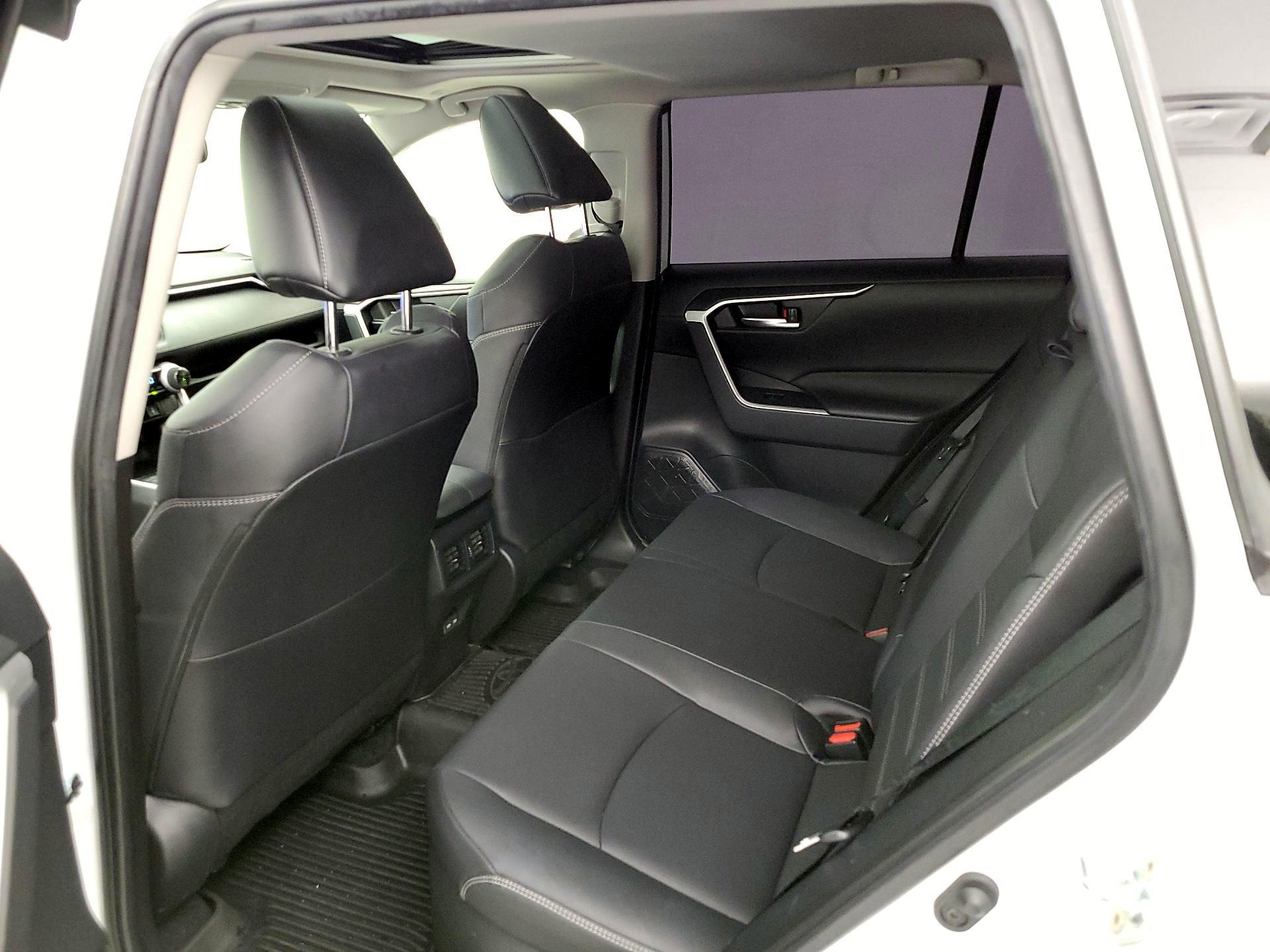 Thumbnail: 2024 Toyota RAV4 - 18