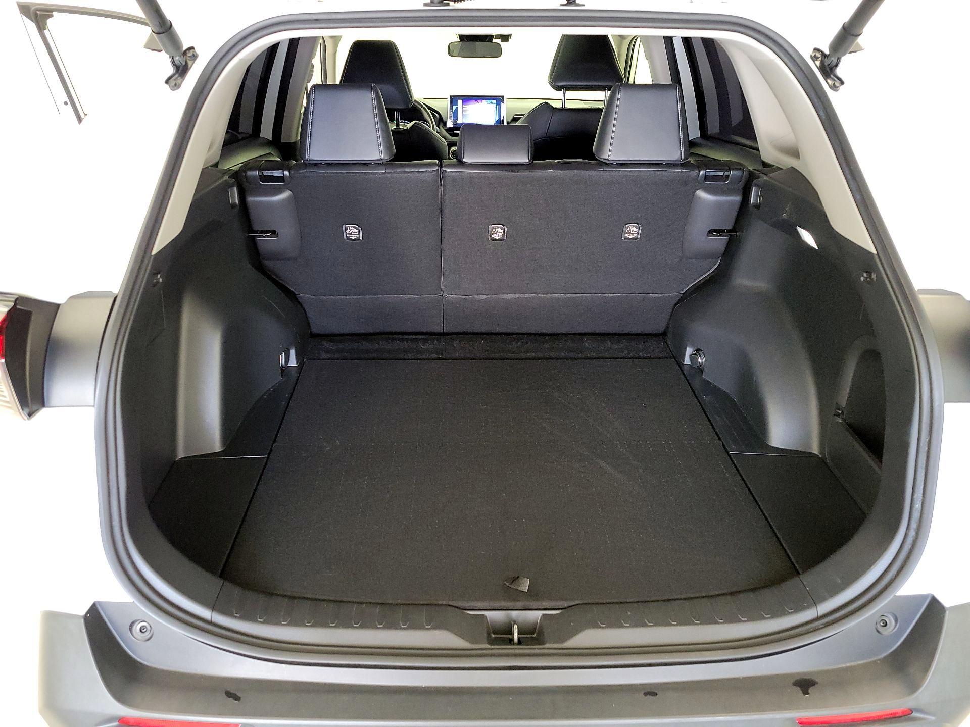 Thumbnail: 2024 Toyota RAV4 - 19