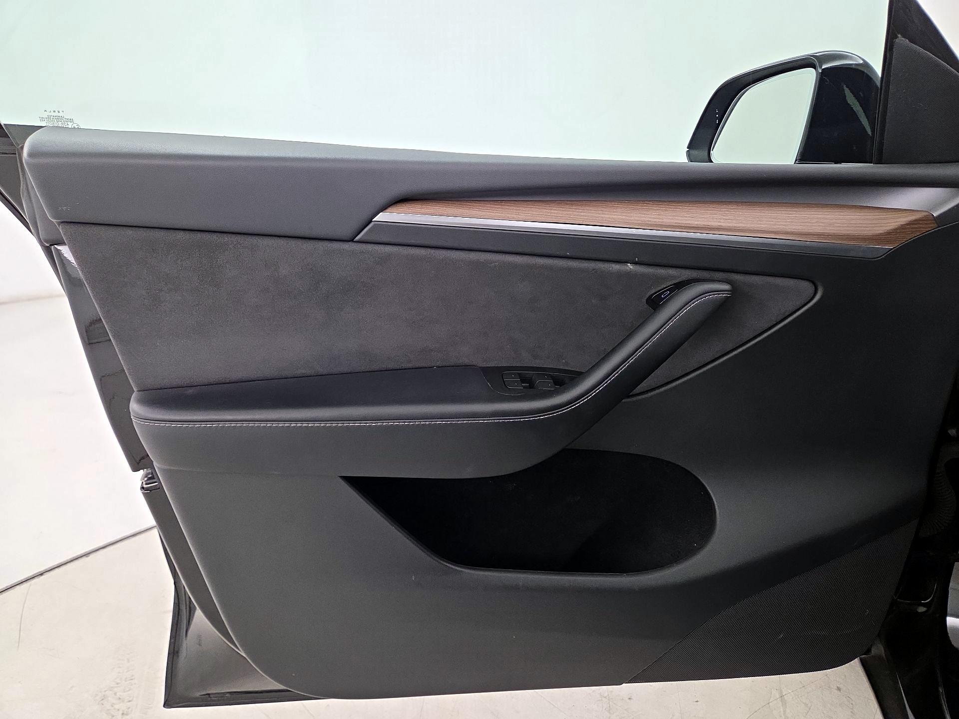 Thumbnail: 2024 Tesla Model Y - 12