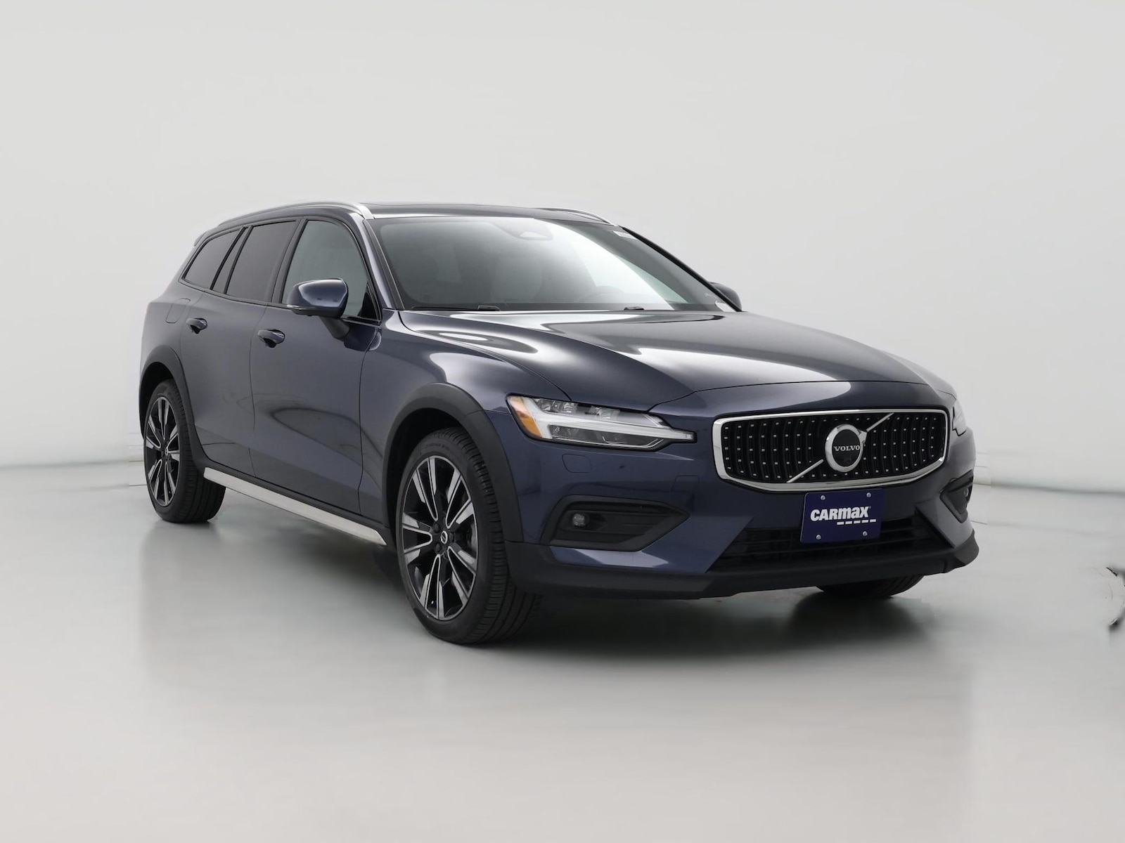 2023 Volvo V60 Cross Country