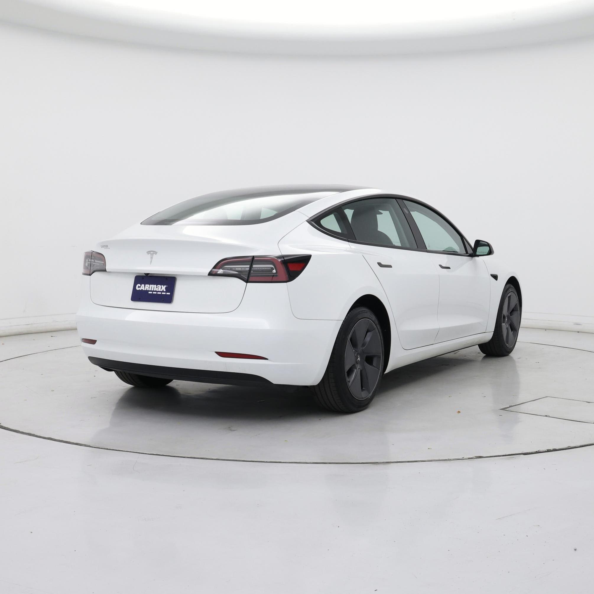 Thumbnail: 2023 Tesla Model 3 - 8