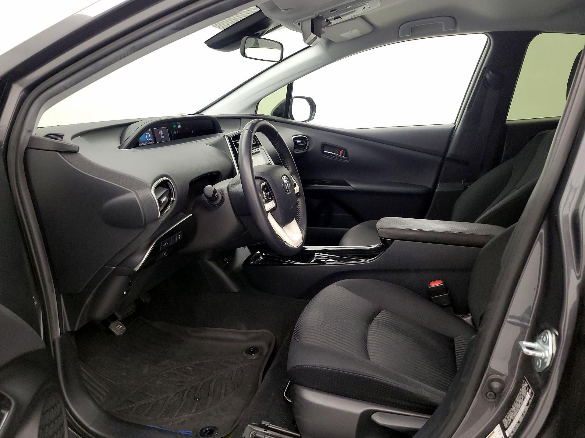 Thumbnail: 2019 Toyota Prius Prime - 9