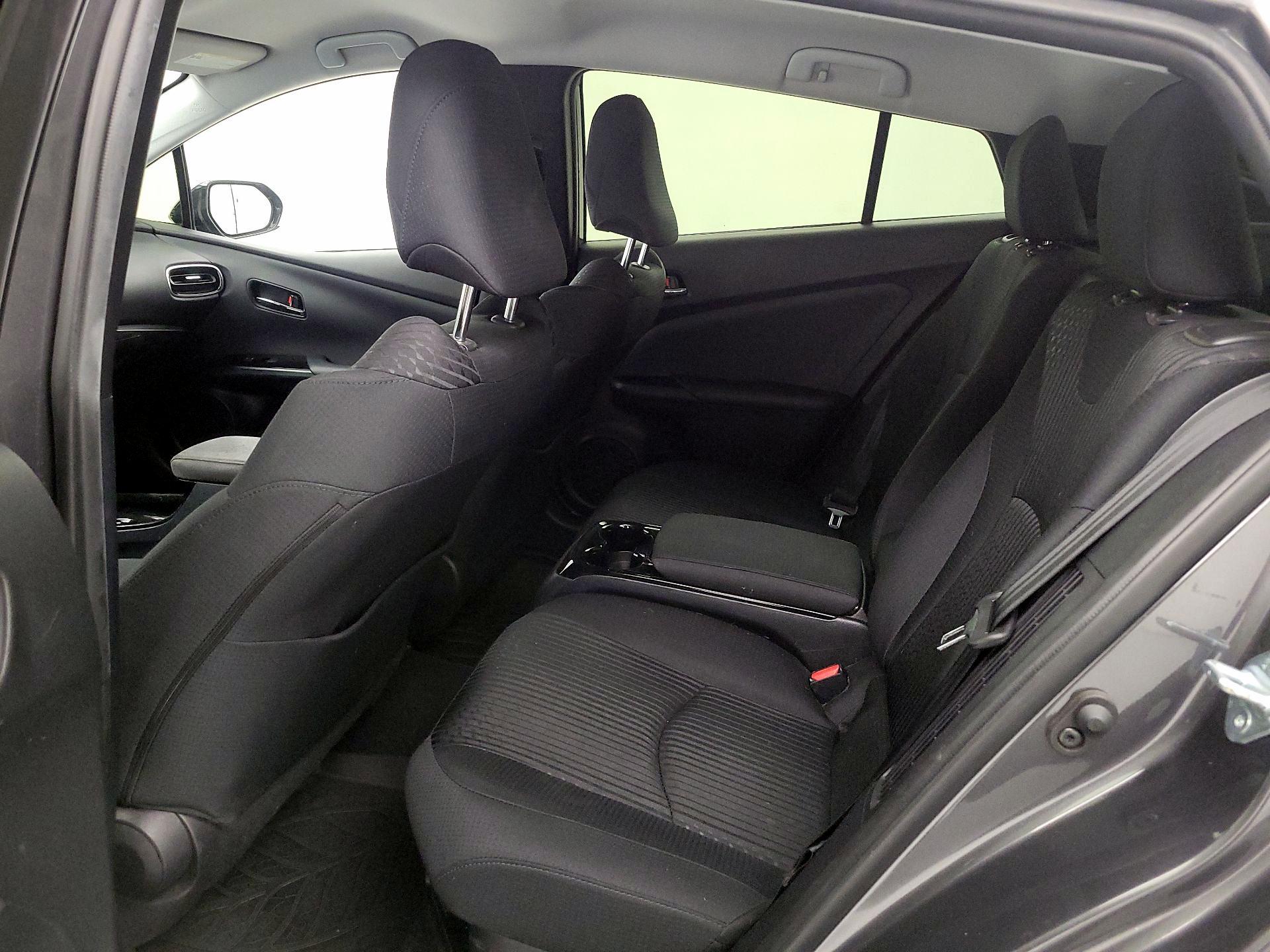 Thumbnail: 2019 Toyota Prius Prime - 18