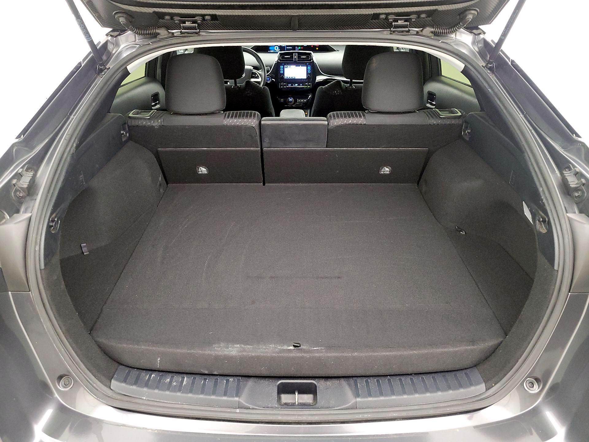 Thumbnail: 2019 Toyota Prius Prime - 19