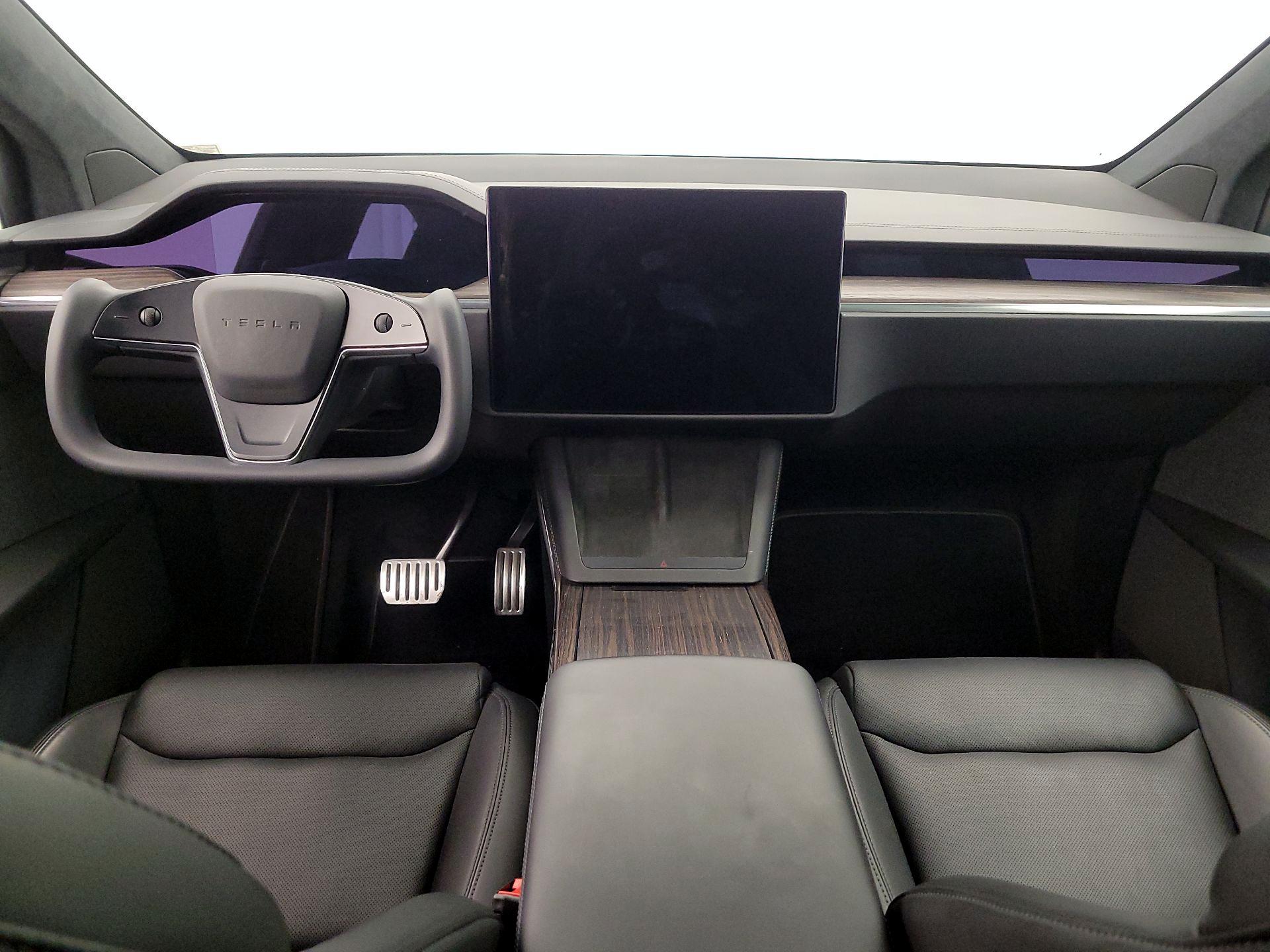 Thumbnail: 2022 Tesla Model X - 9